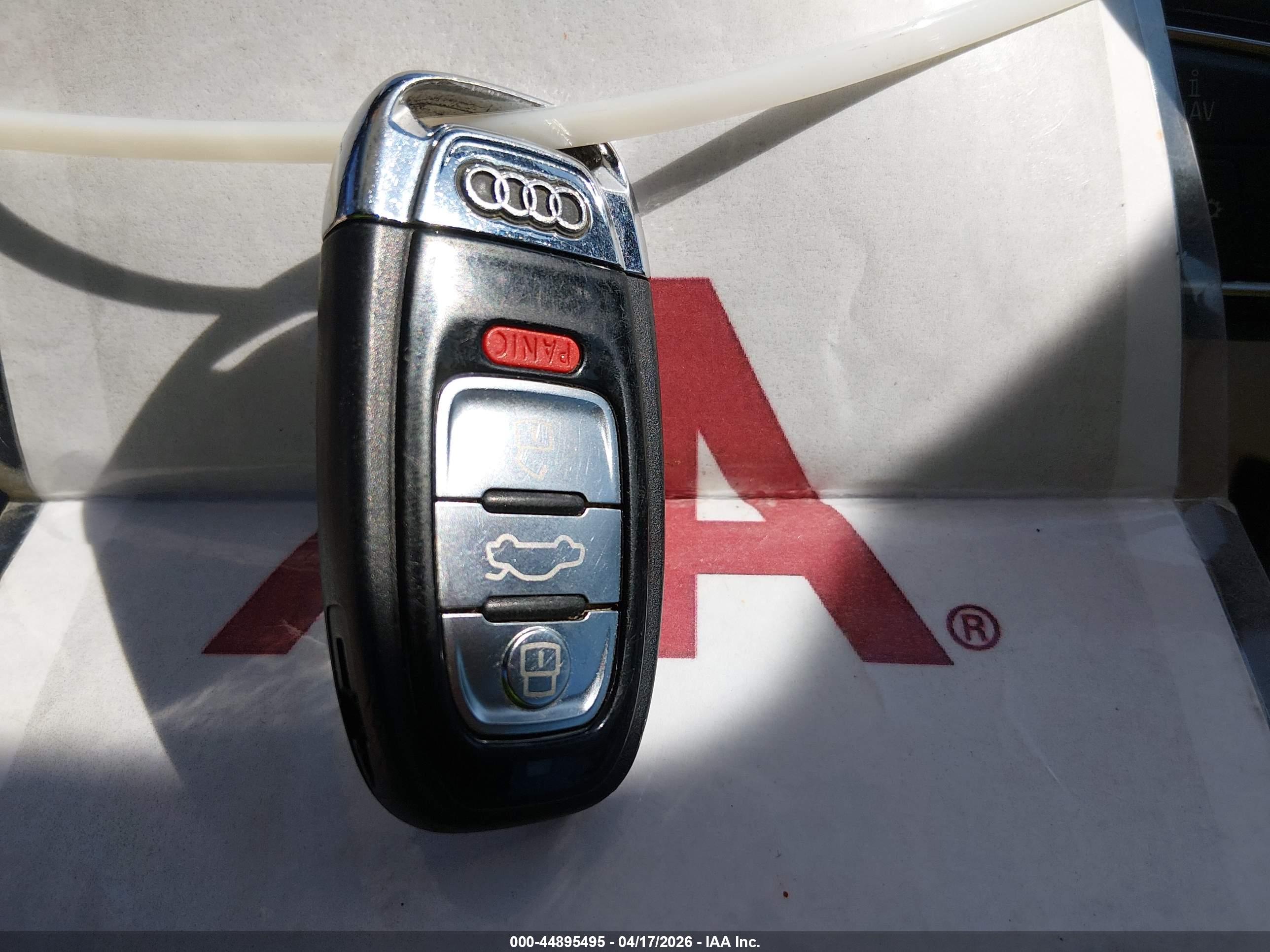 AUDI S8 image 11