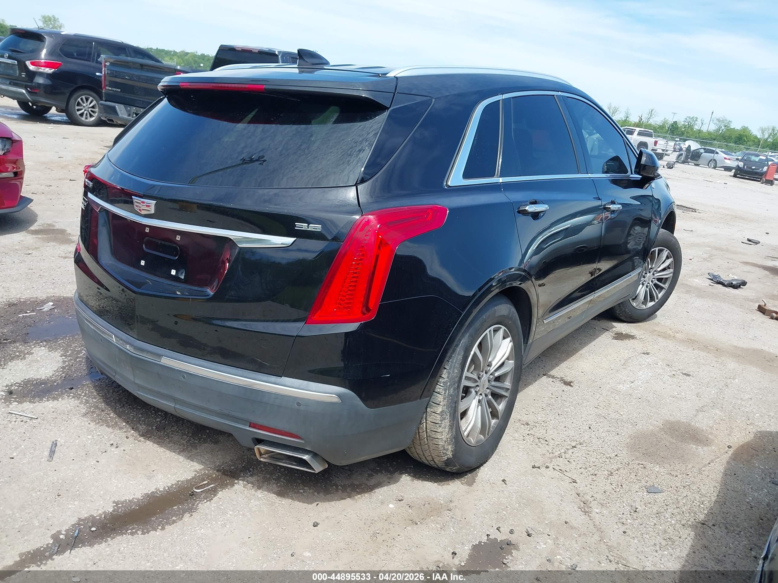 CADILLAC XT5 image 4