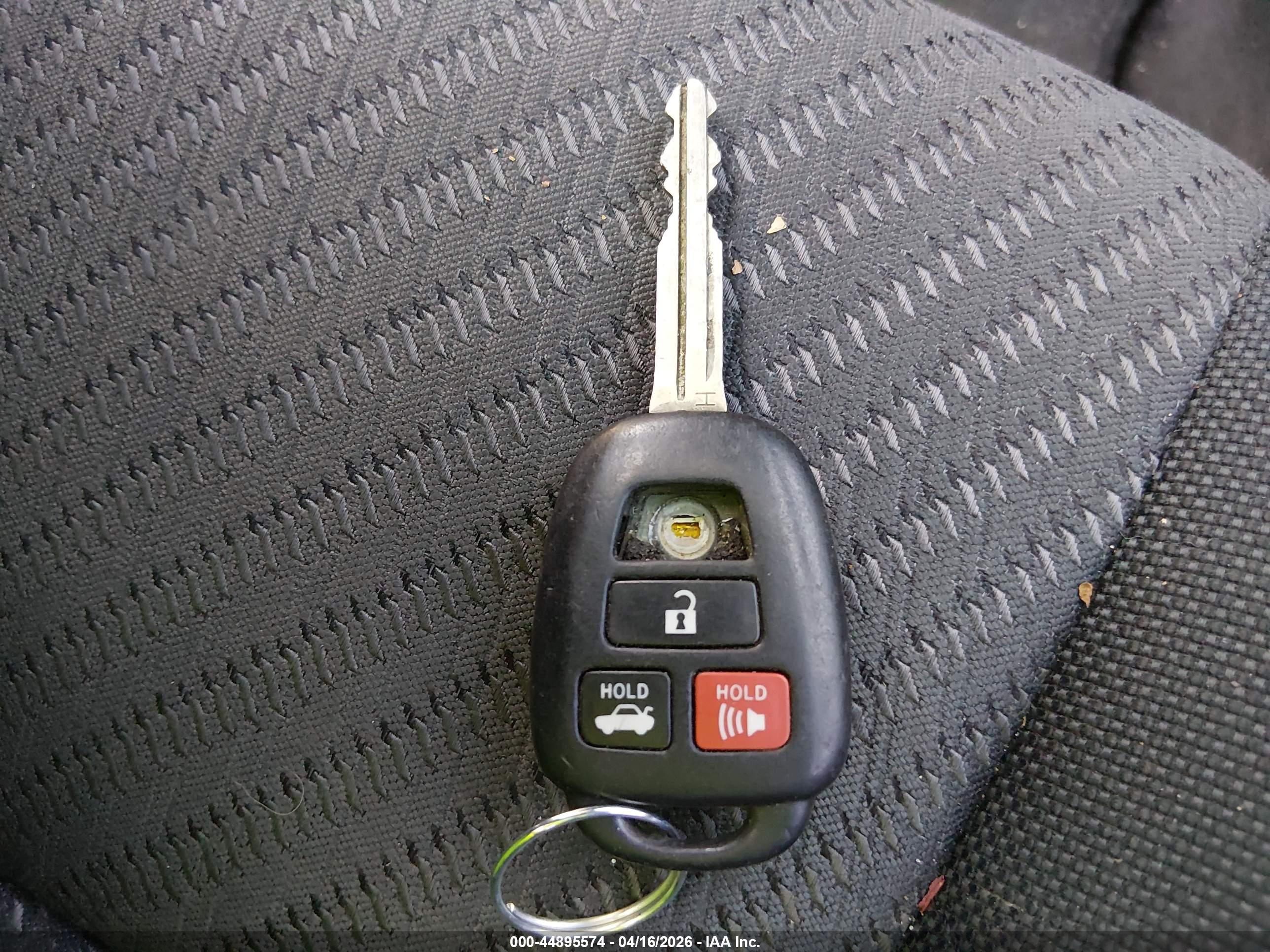 TOYOTA CAMRY image 11