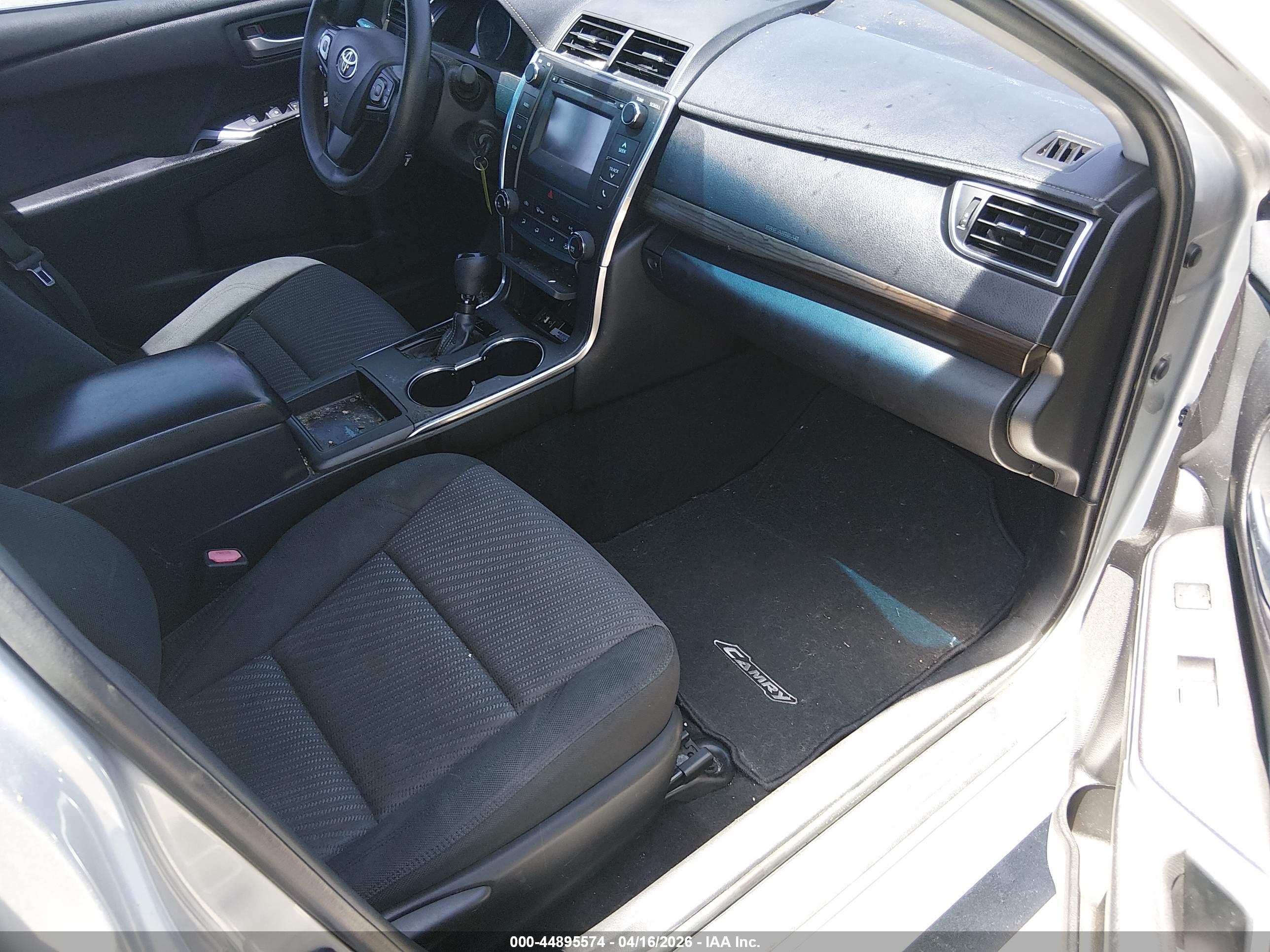 TOYOTA CAMRY image 5