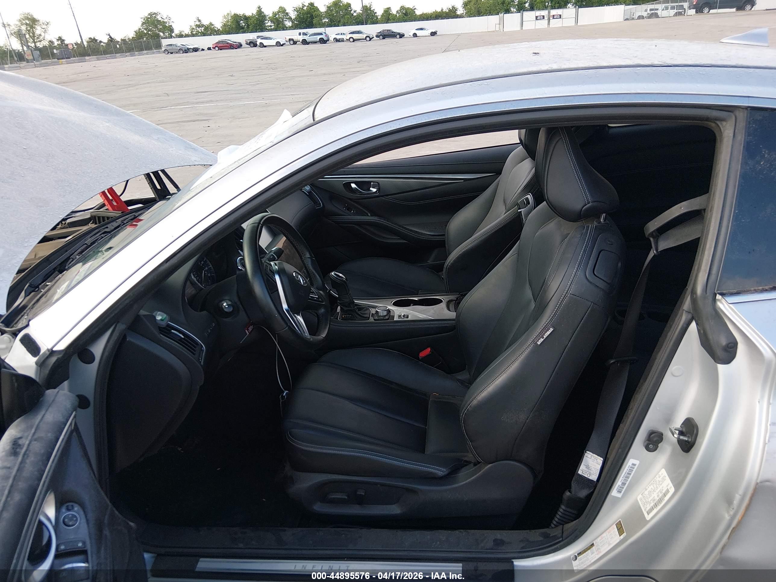 INFINITI Q60 image 8