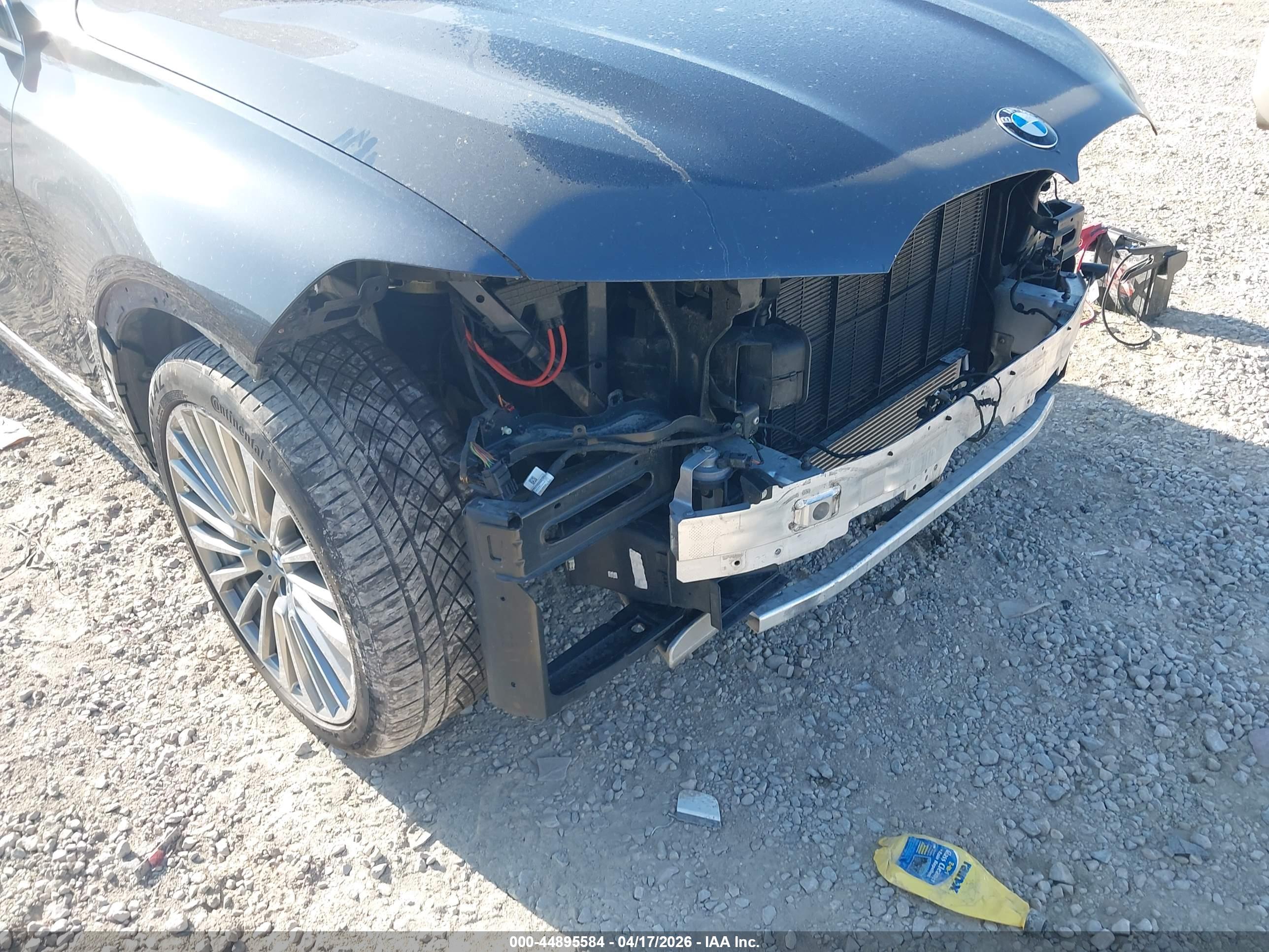 BMW X7 image 6