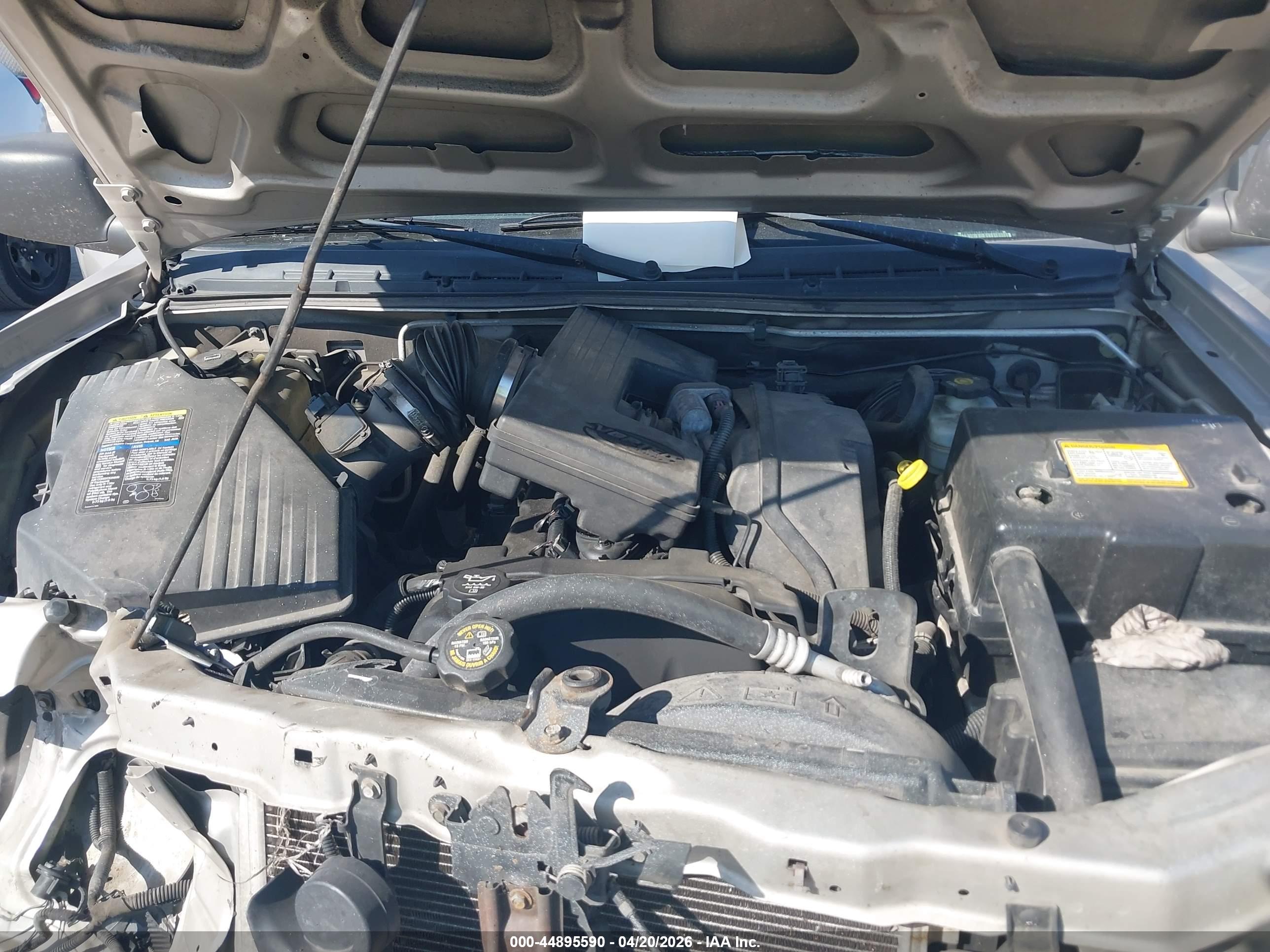 CHEVROLET COLORADO image 10