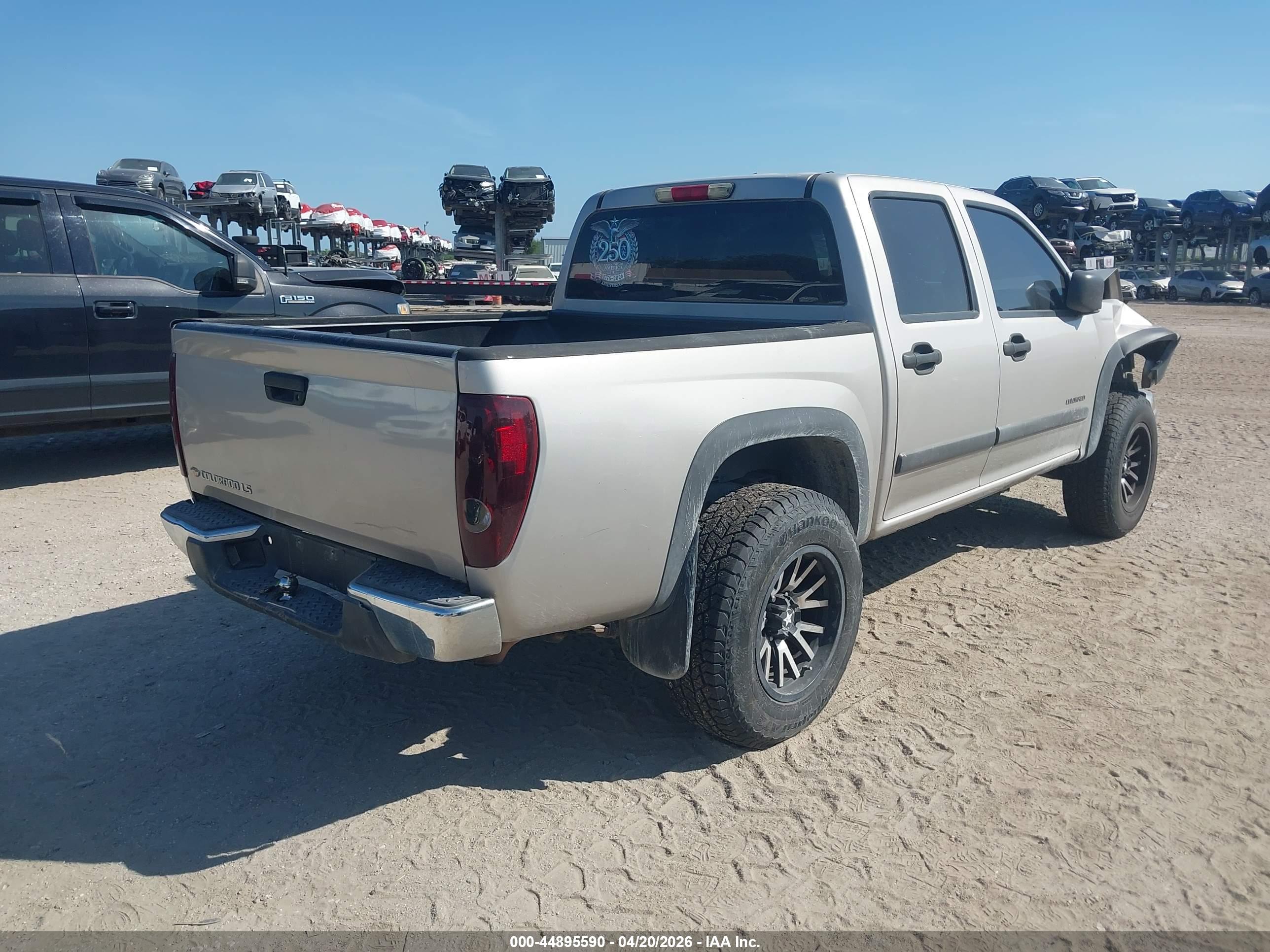 CHEVROLET COLORADO image 4