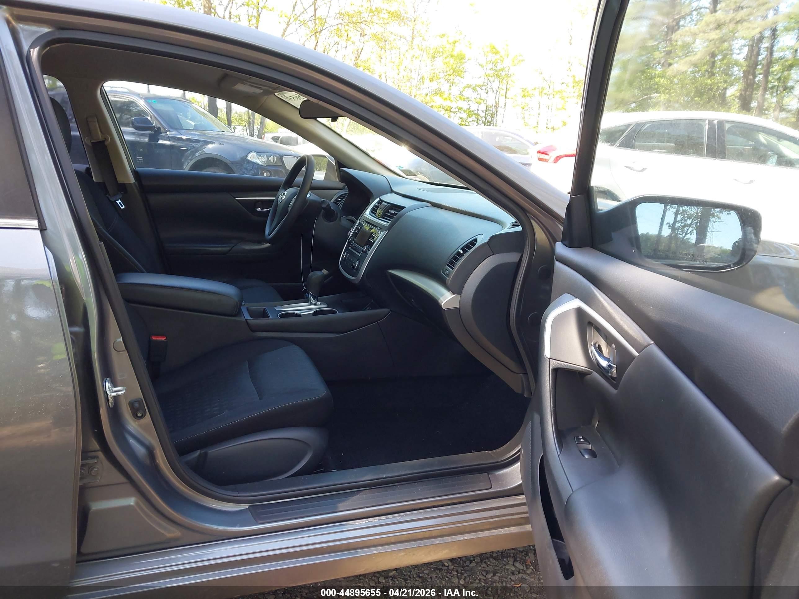 NISSAN ALTIMA image 5