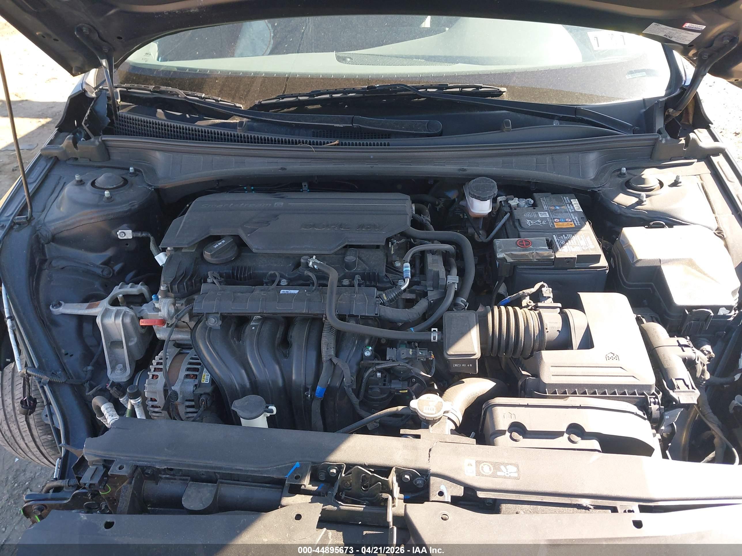 HYUNDAI ELANTRA image 10