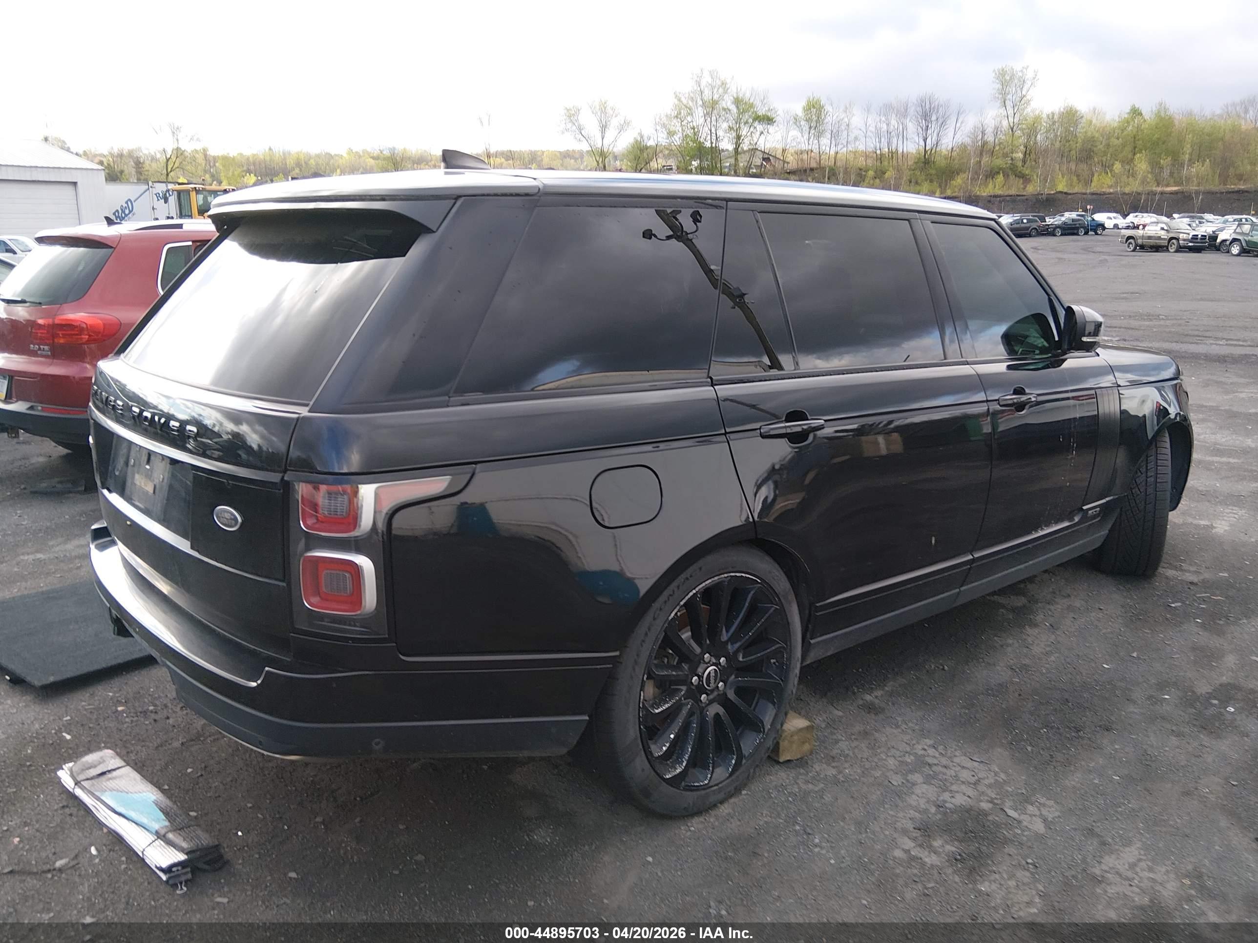 LAND ROVER image 4