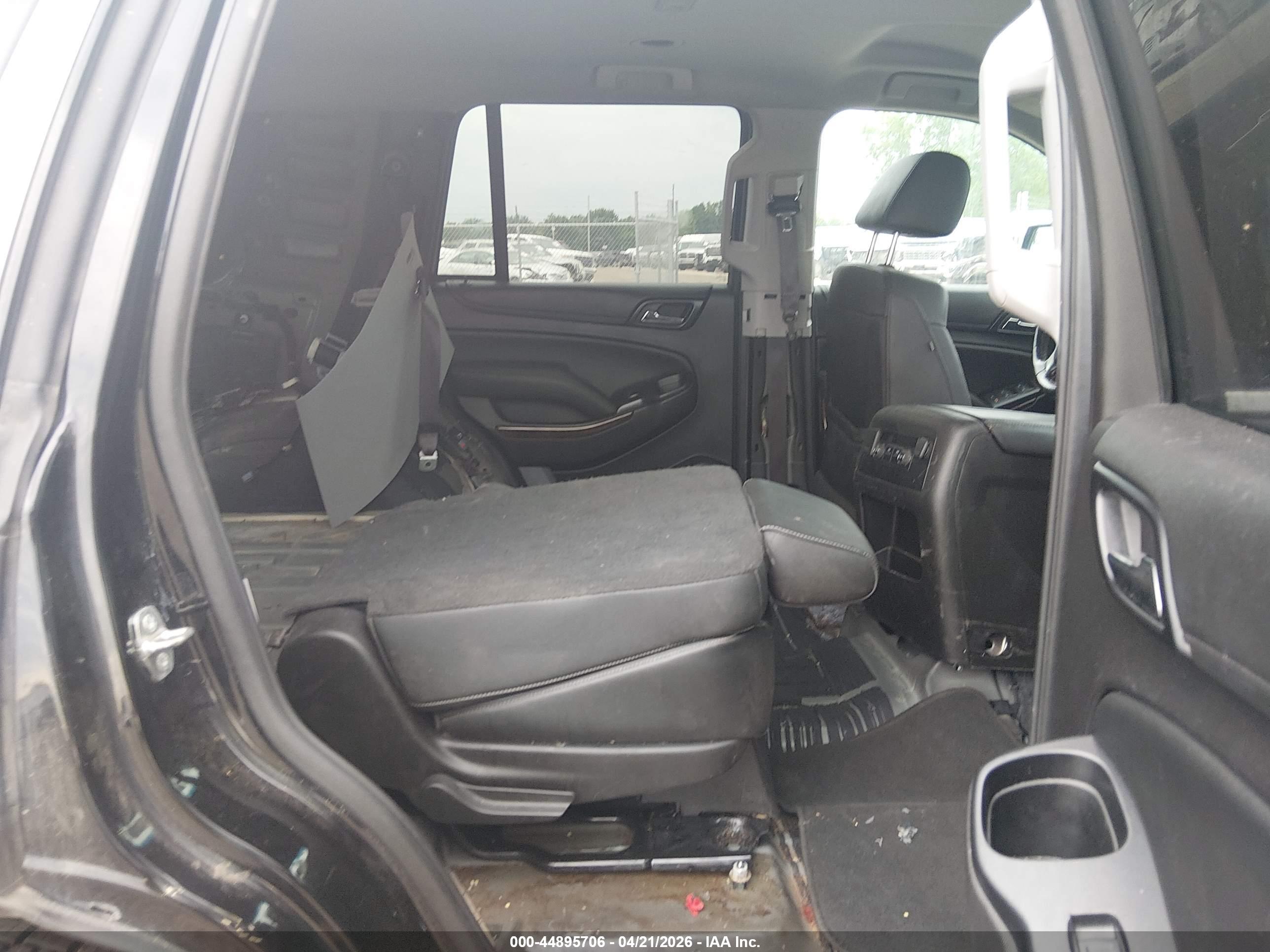 CHEVROLET TAHOE image 8