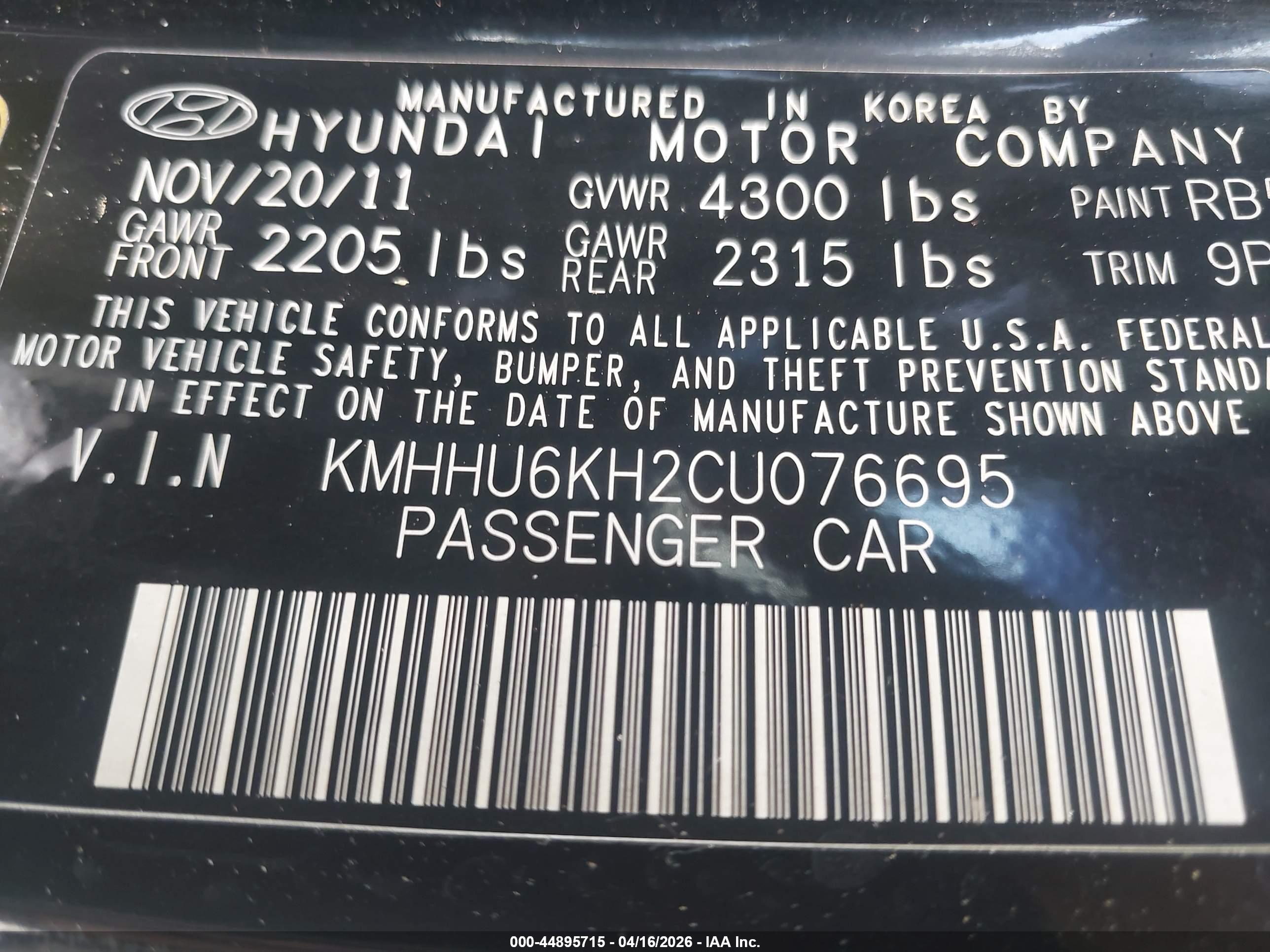 HYUNDAI GENESIS image 9