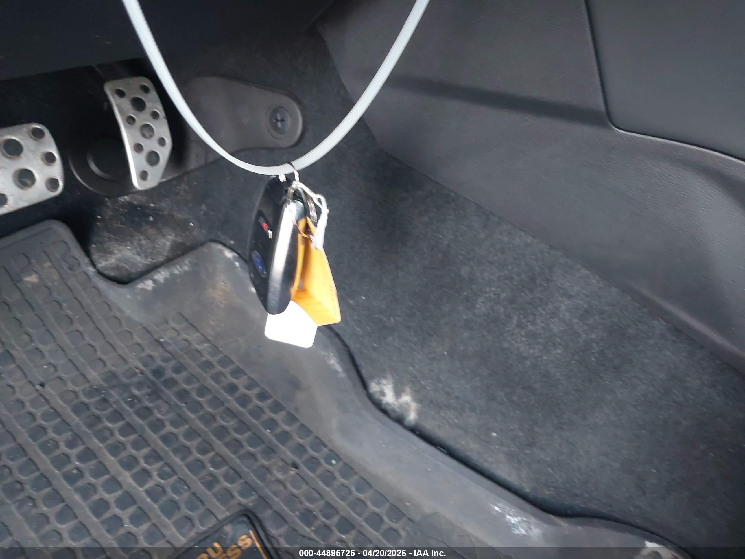 SUBARU FORESTER image 11