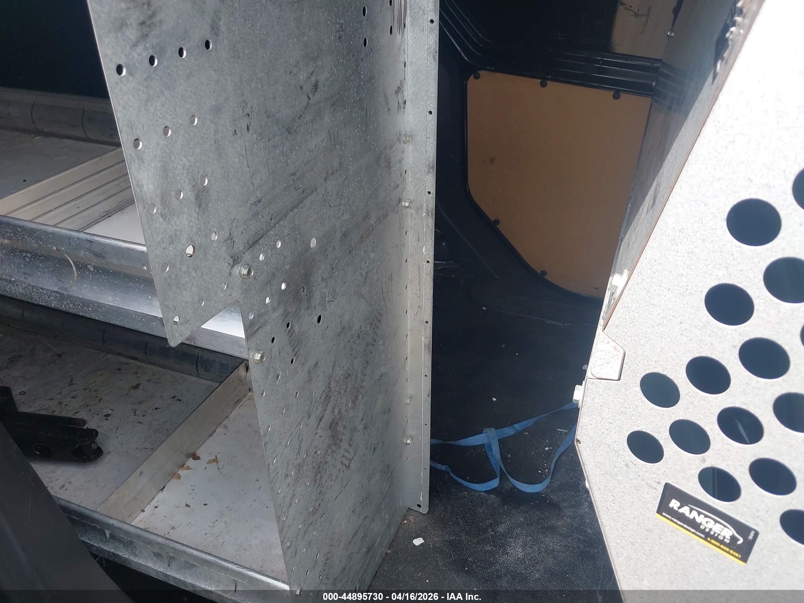 FORD TRANSIT image 8