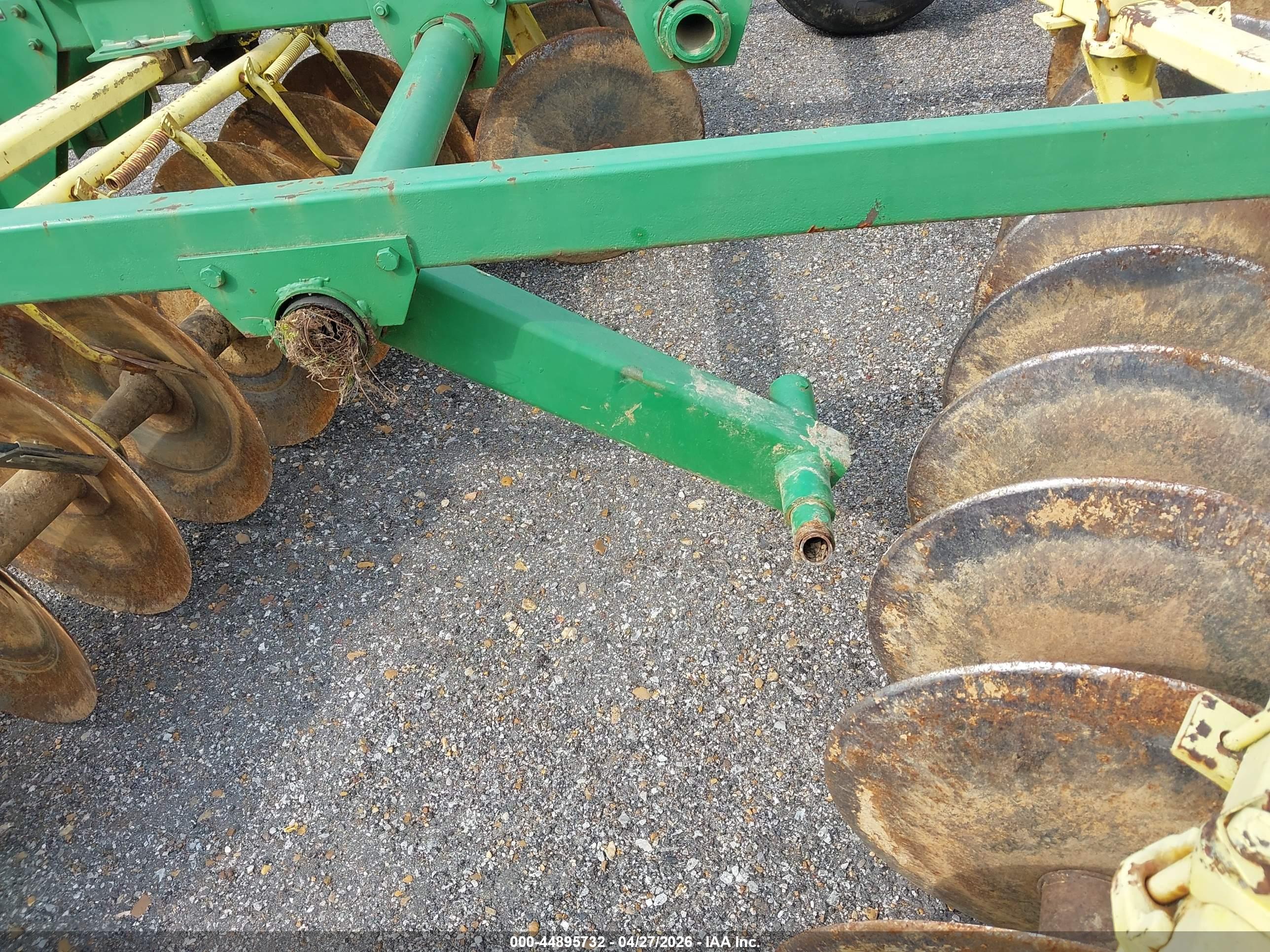 JOHN DEERE image 6