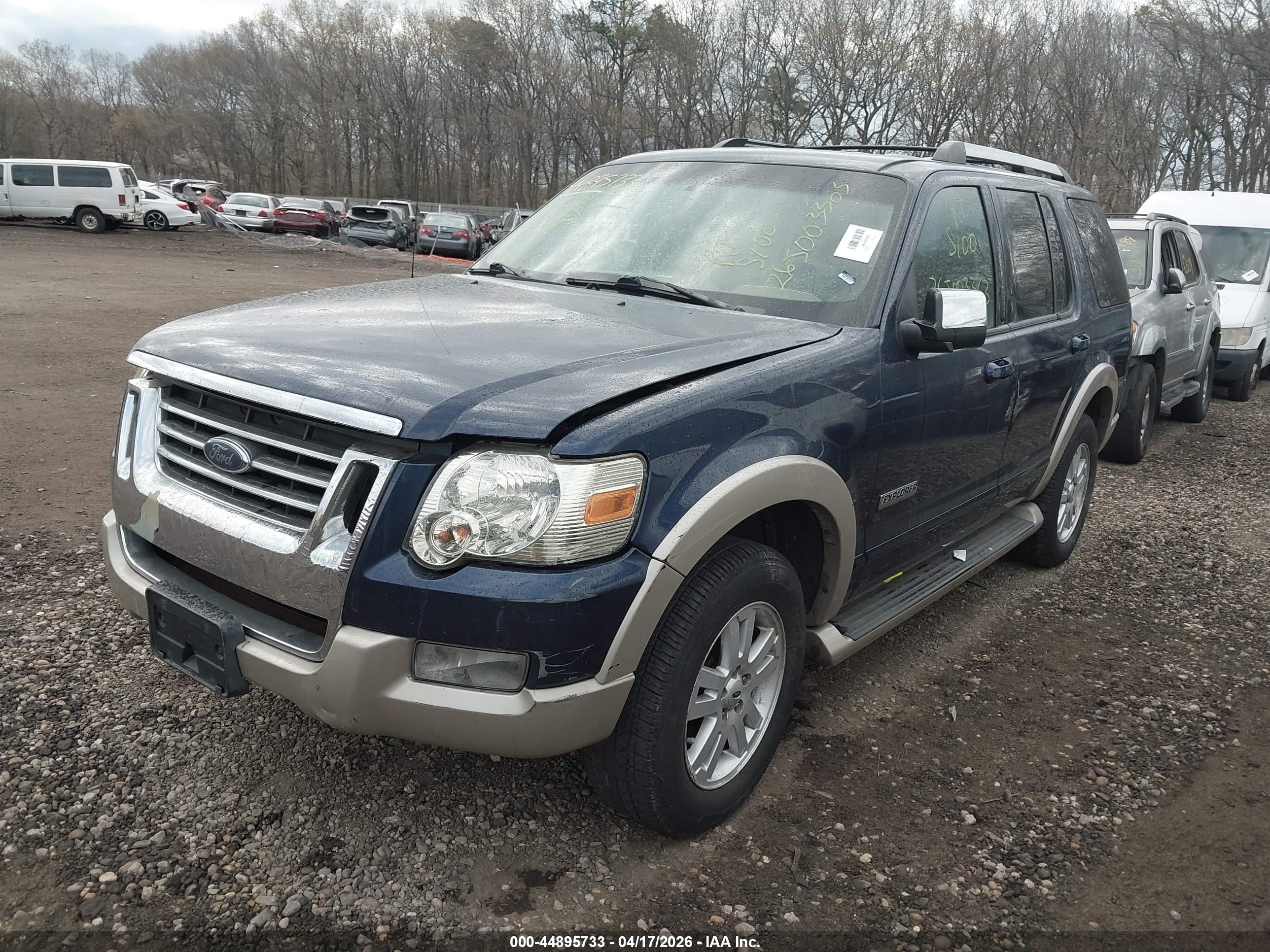 FORD EXPLORER image 2
