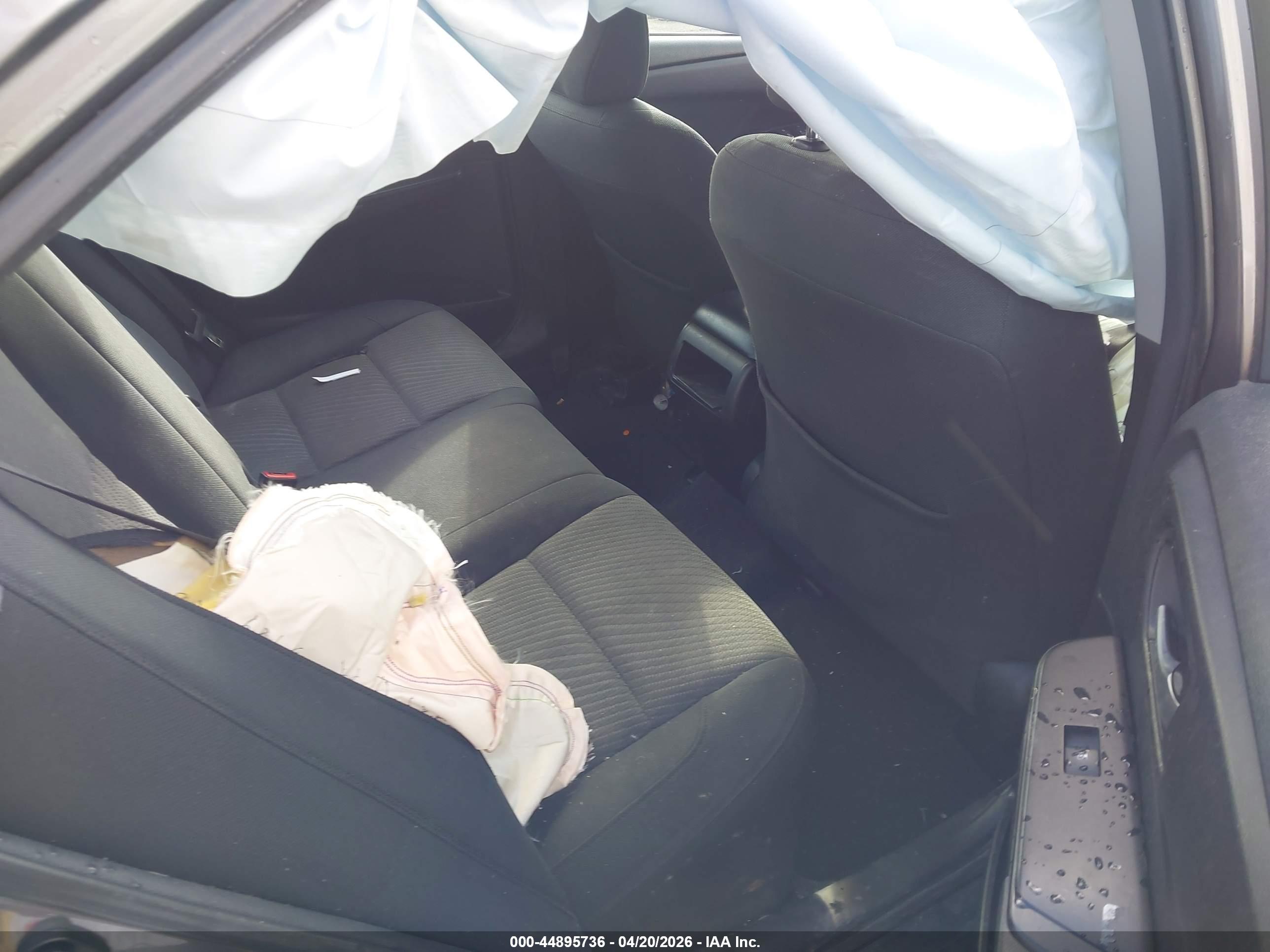 TOYOTA CAMRY image 8