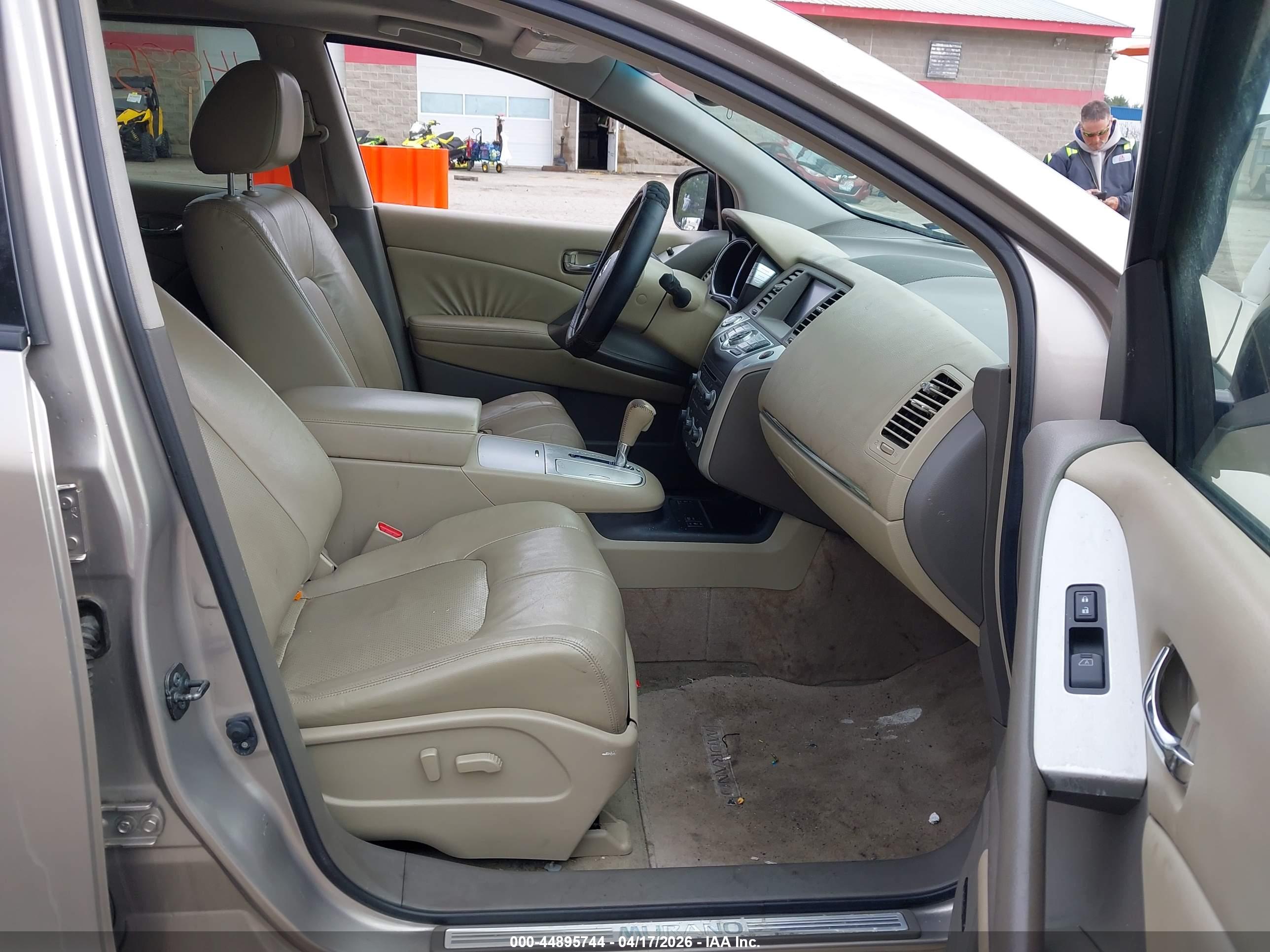 NISSAN MURANO image 5