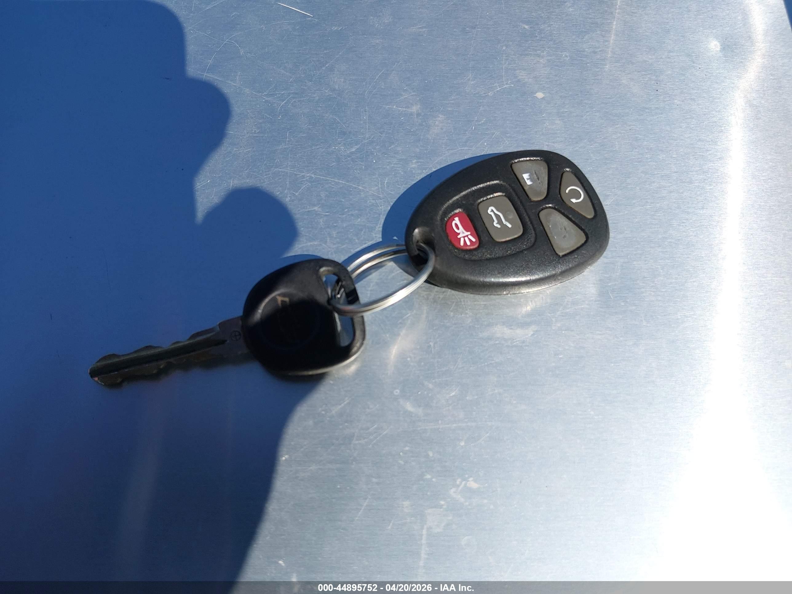 CHEVROLET TRAVERSE image 11