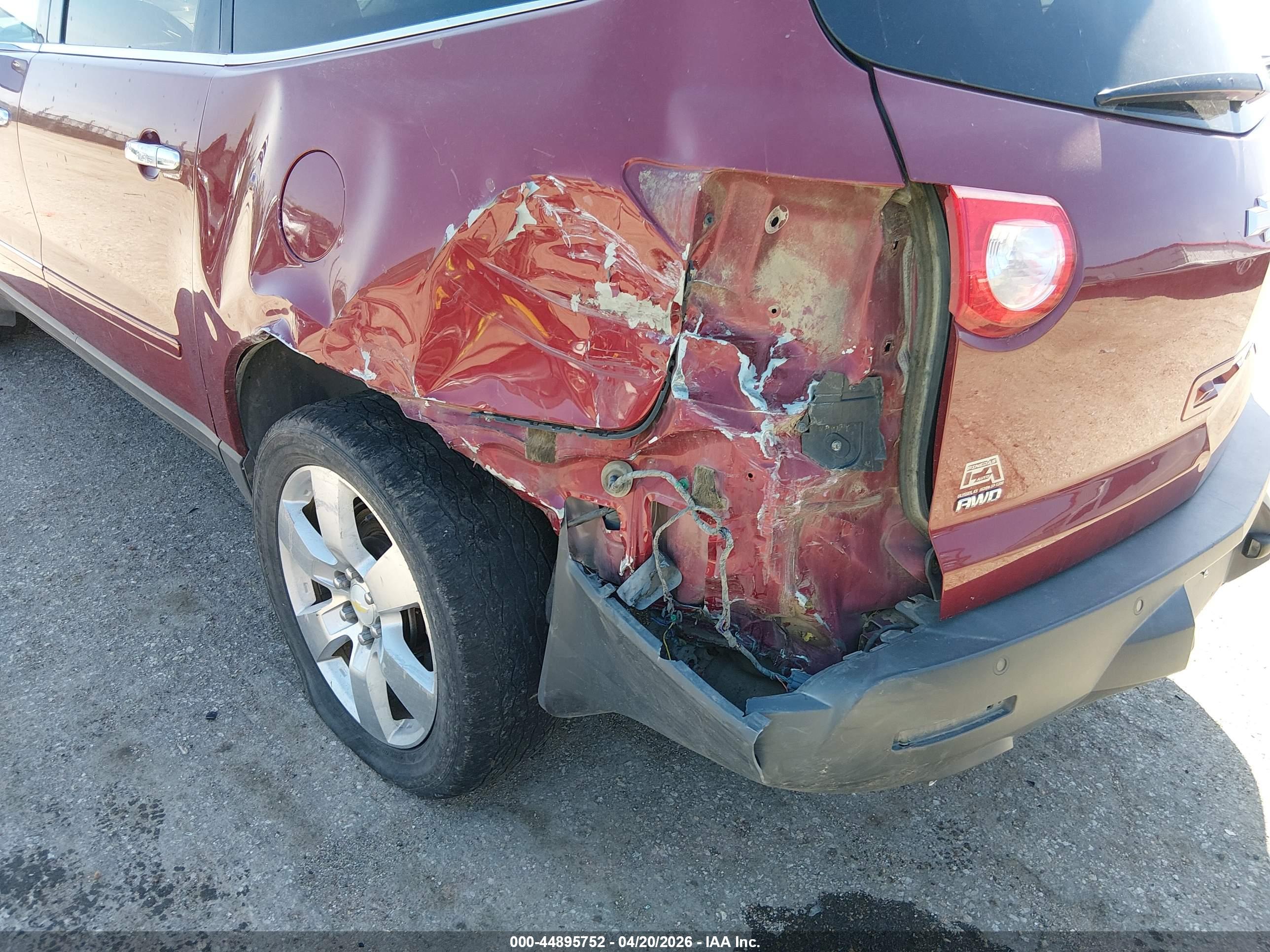 CHEVROLET TRAVERSE image 6