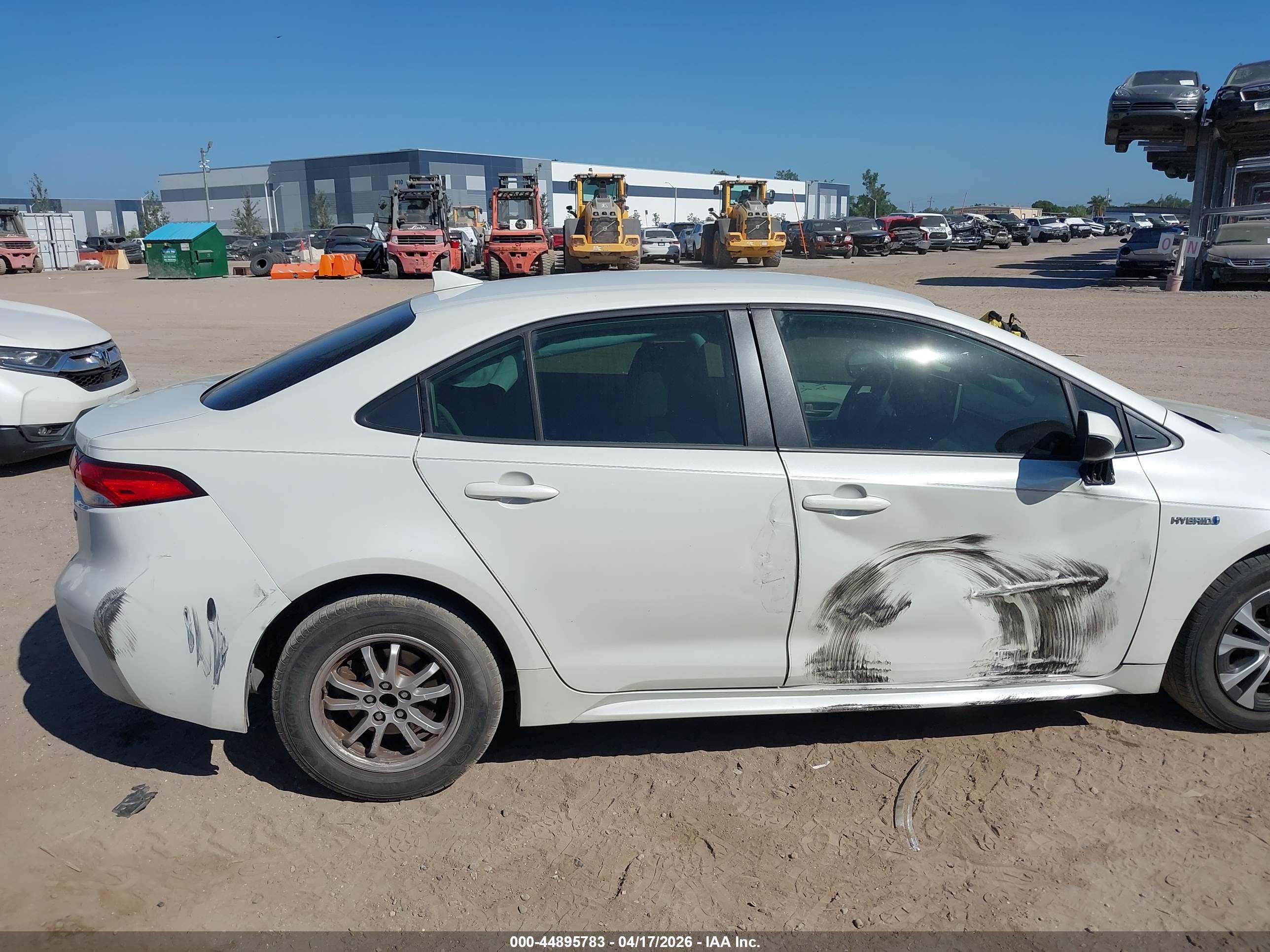 TOYOTA COROLLA image 6