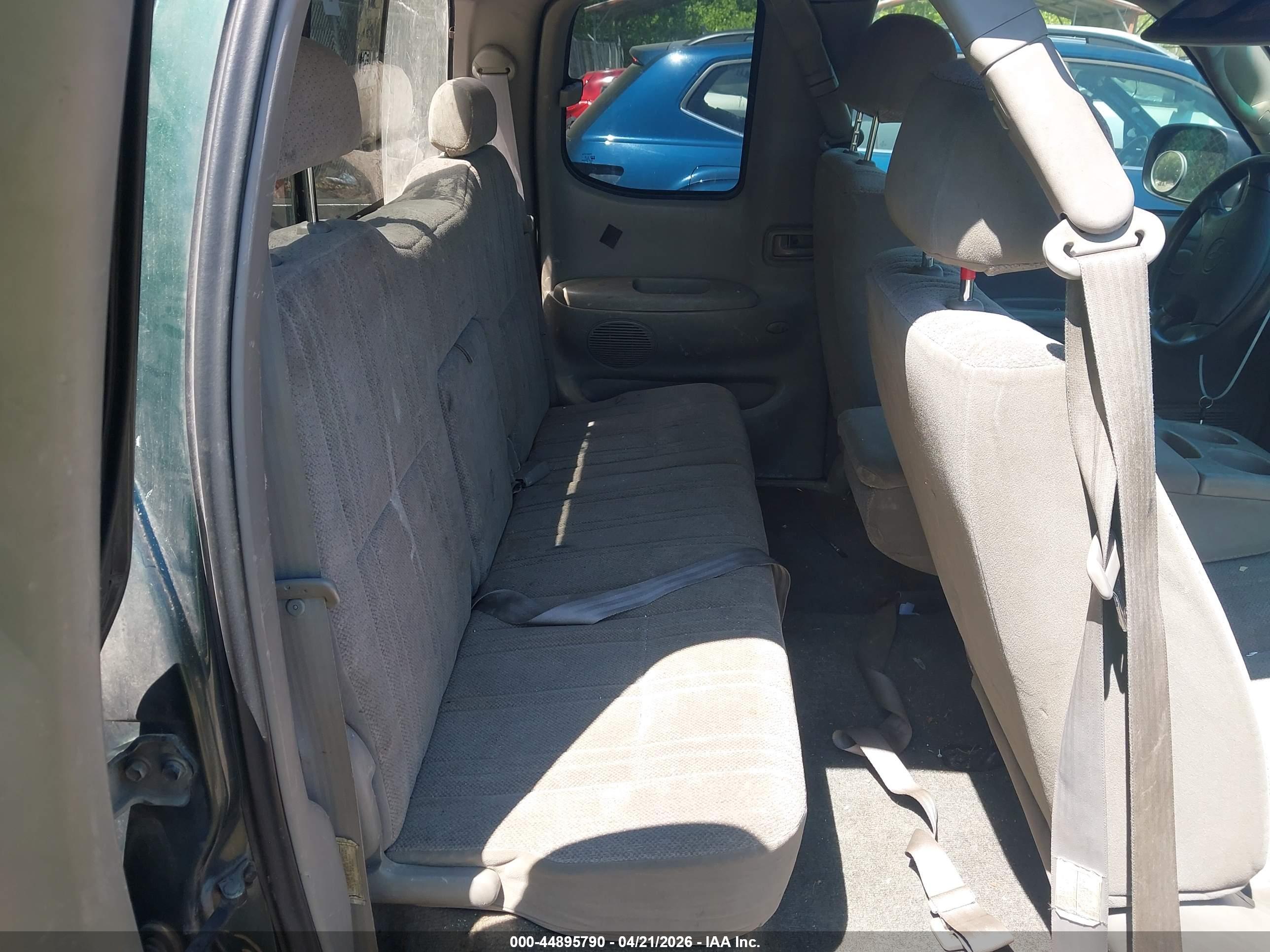 TOYOTA TUNDRA image 8