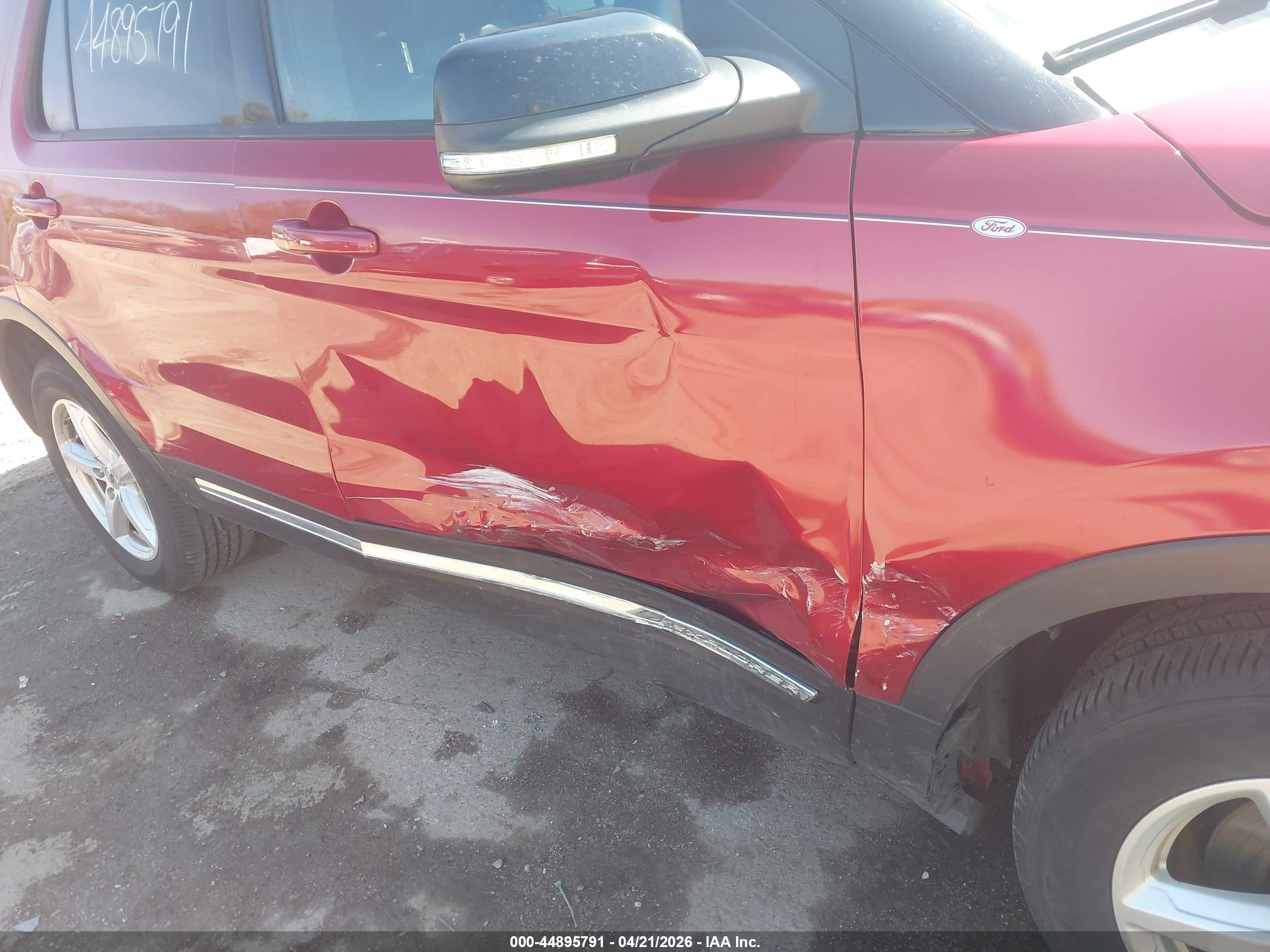 FORD EXPLORER image 6
