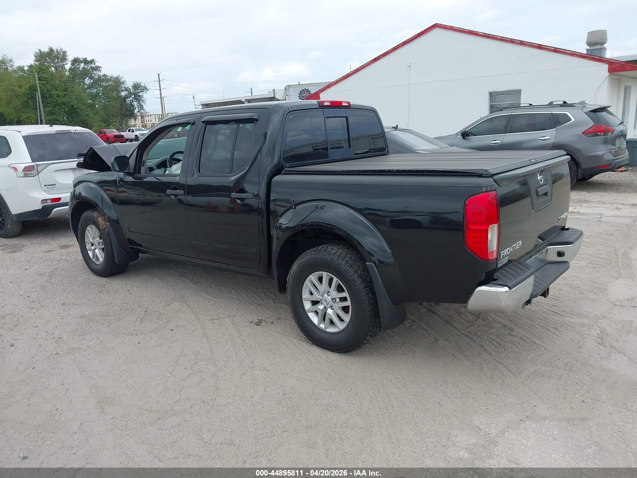 NISSAN FRONTIER image 3