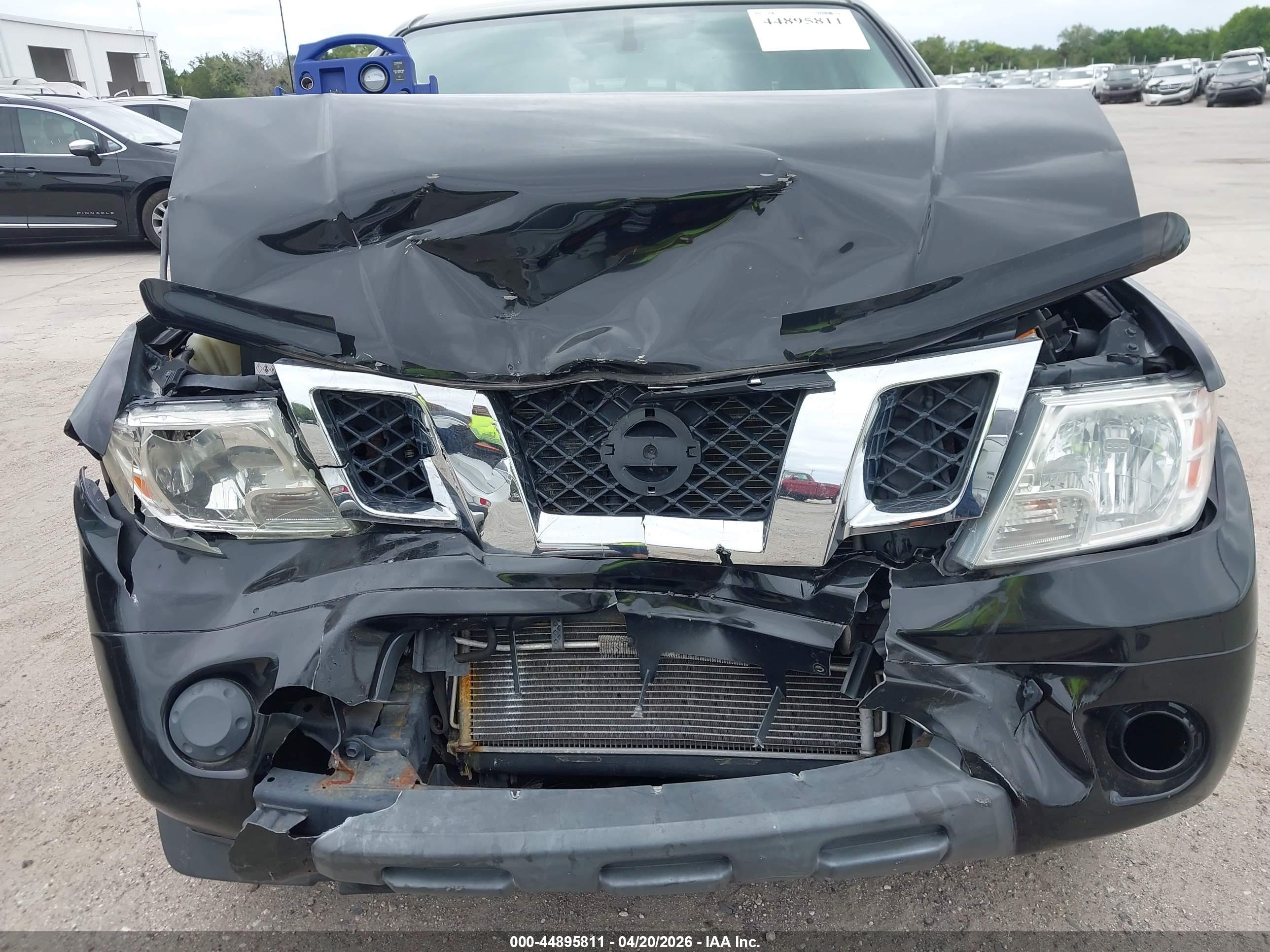 NISSAN FRONTIER image 6