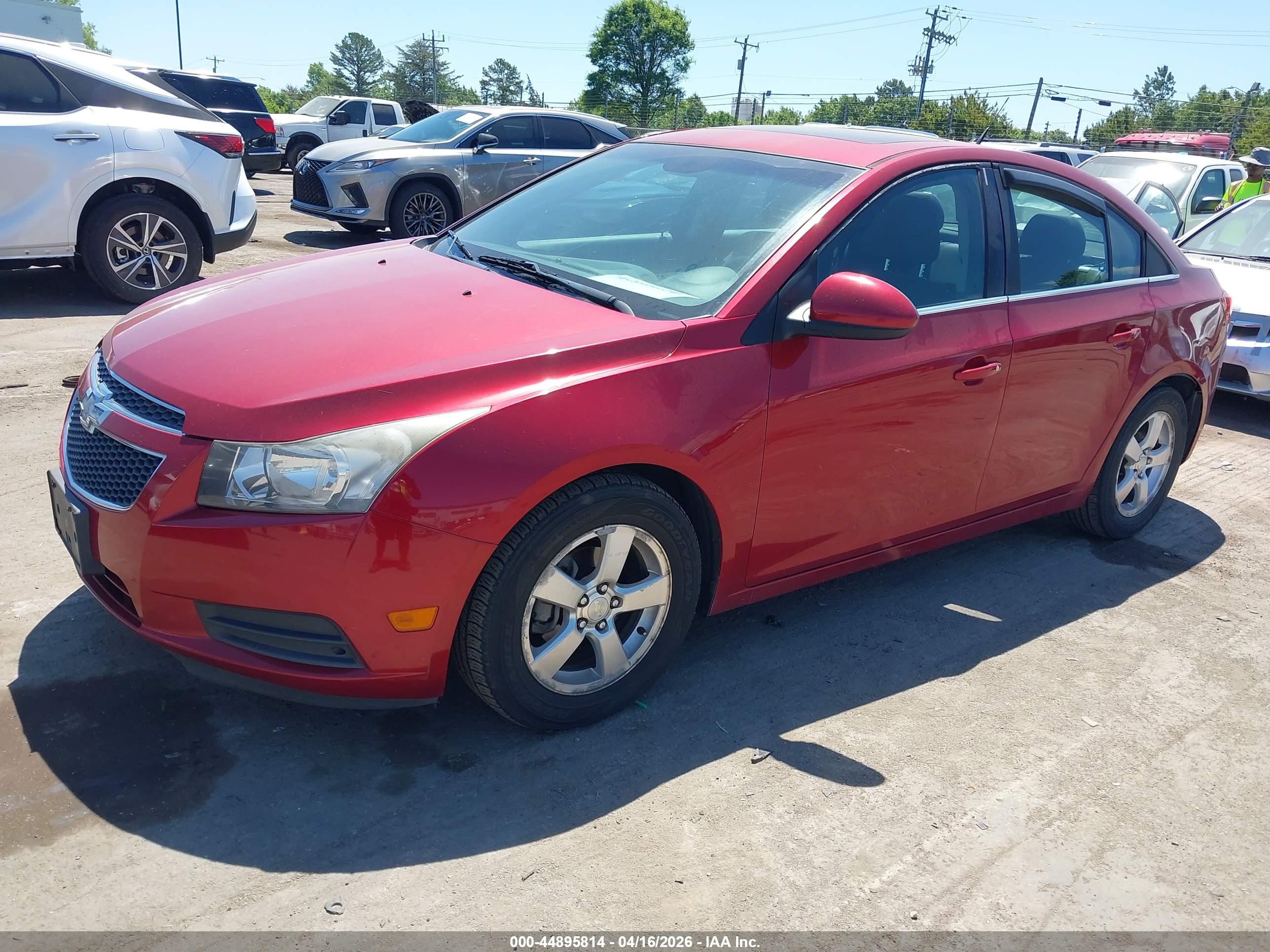CHEVROLET CRUZE image 2