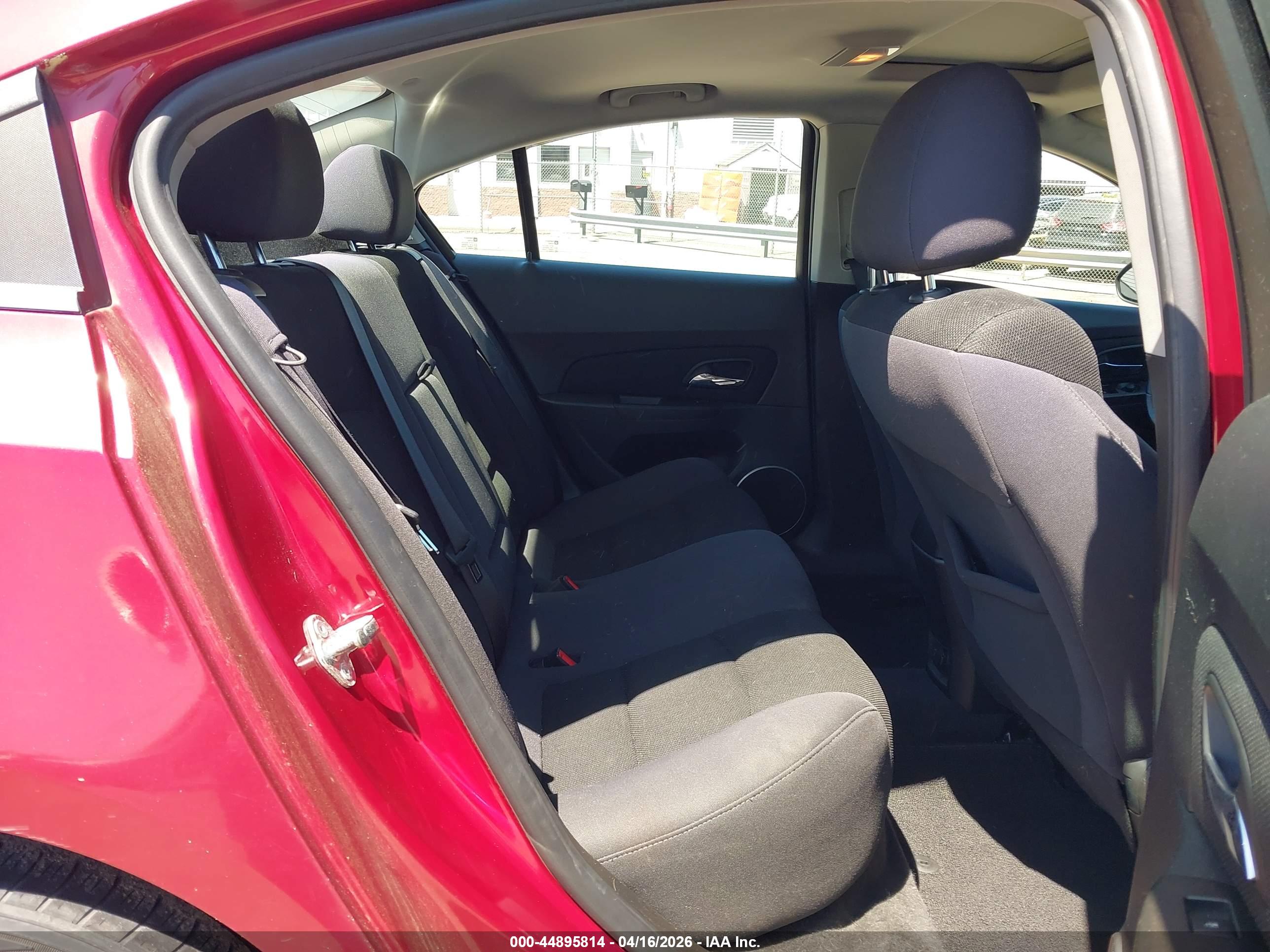 CHEVROLET CRUZE image 8