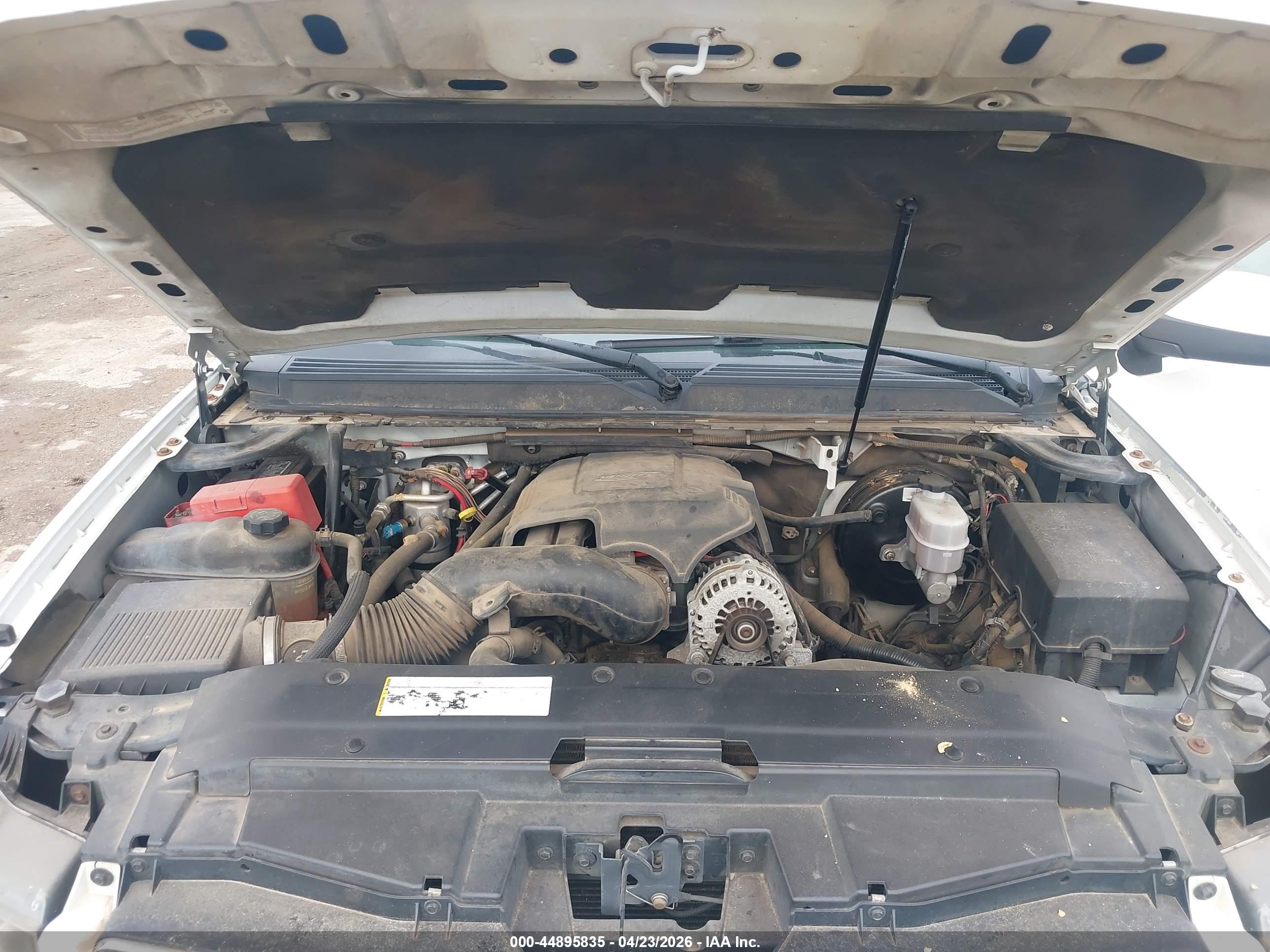 CHEVROLET TAHOE image 10