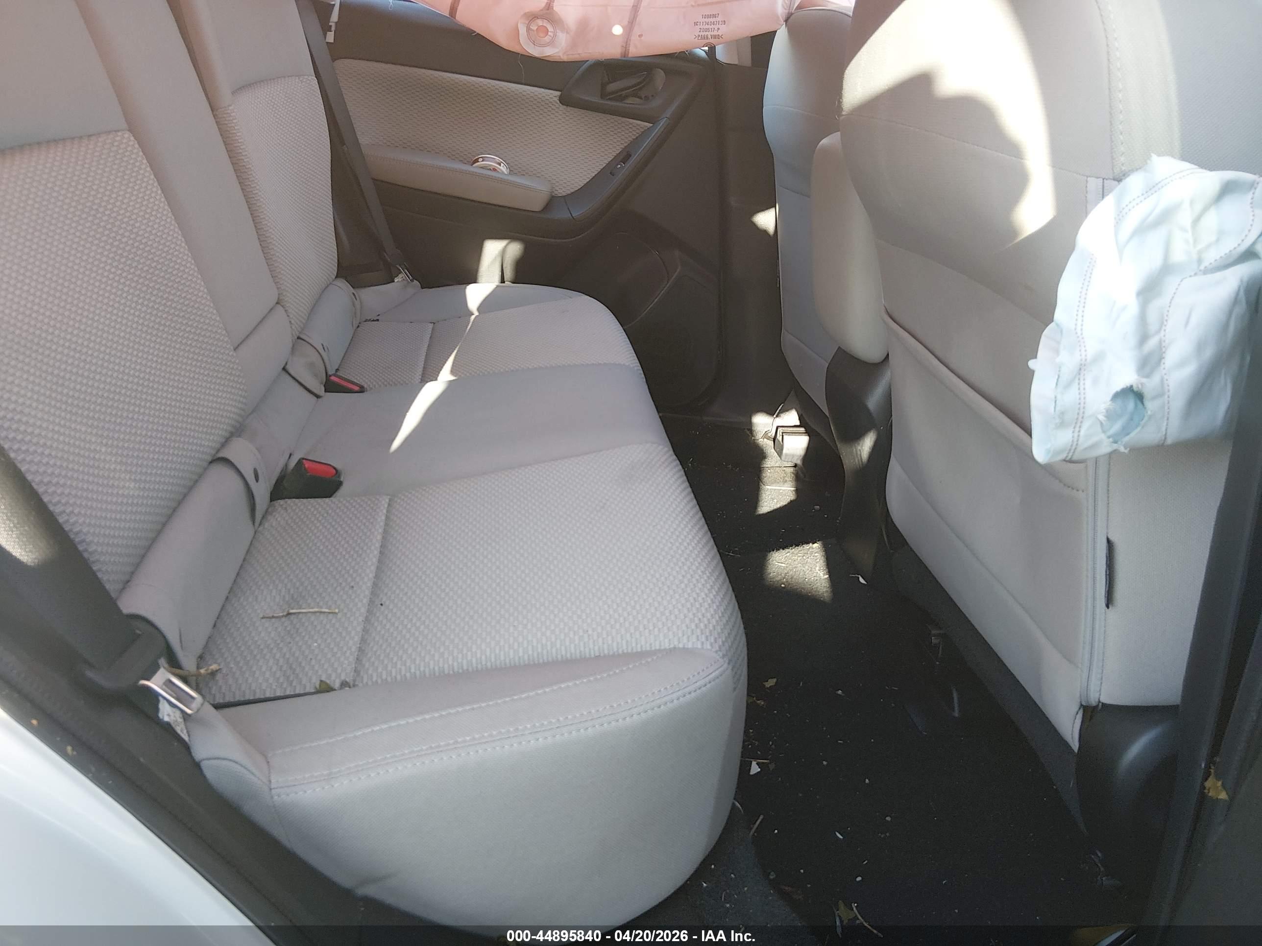 SUBARU FORESTER image 8