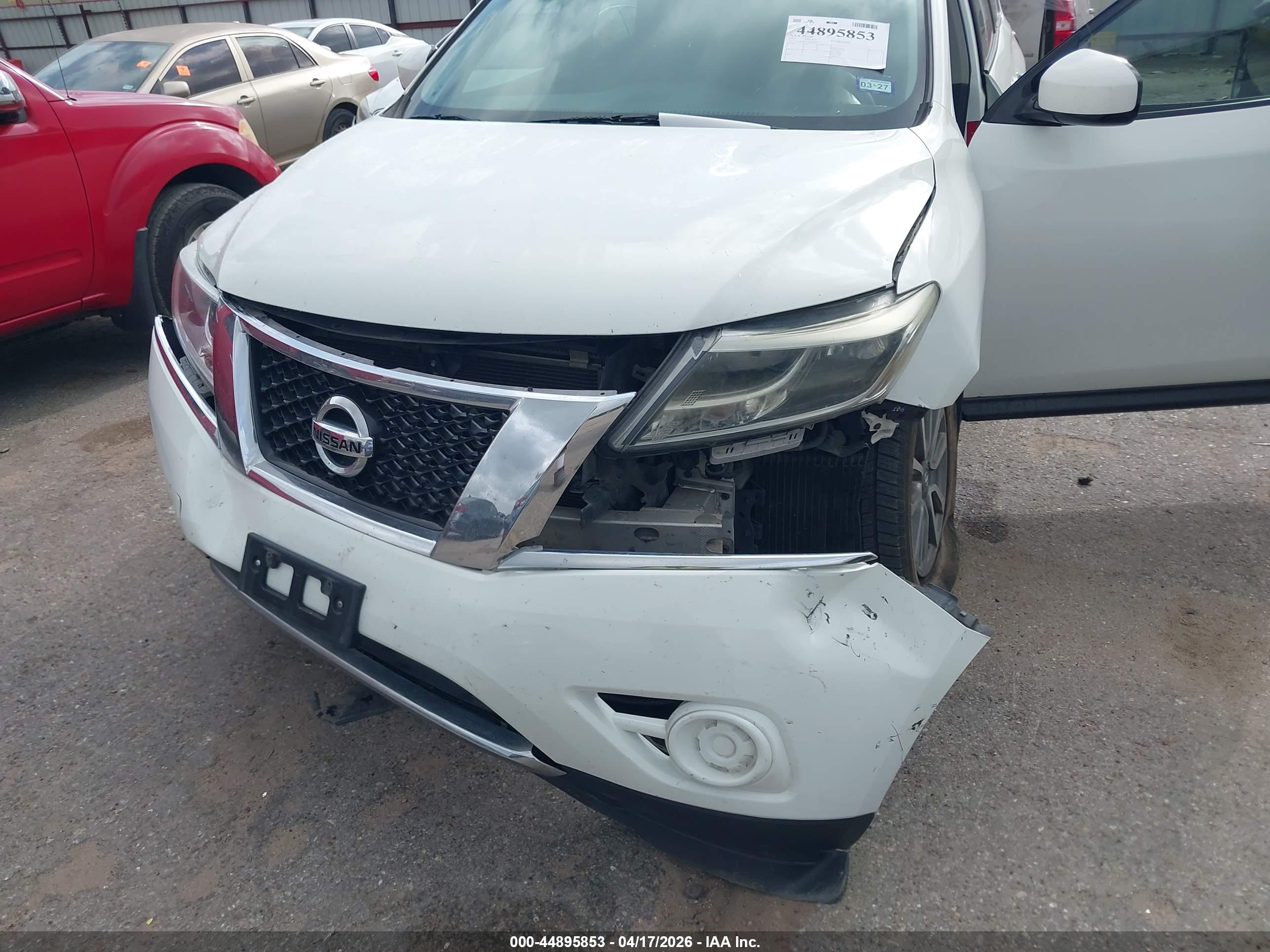 NISSAN PATHFINDER image 6