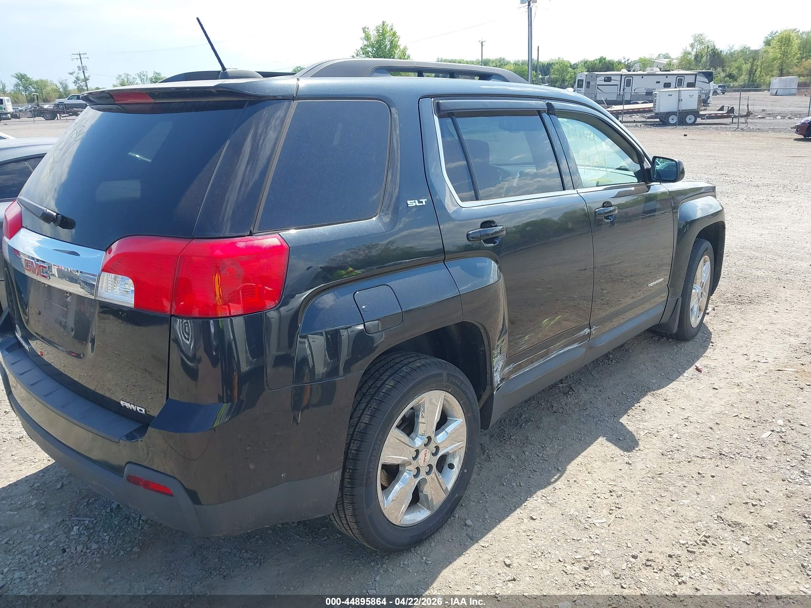 GMC TERRAIN image 4