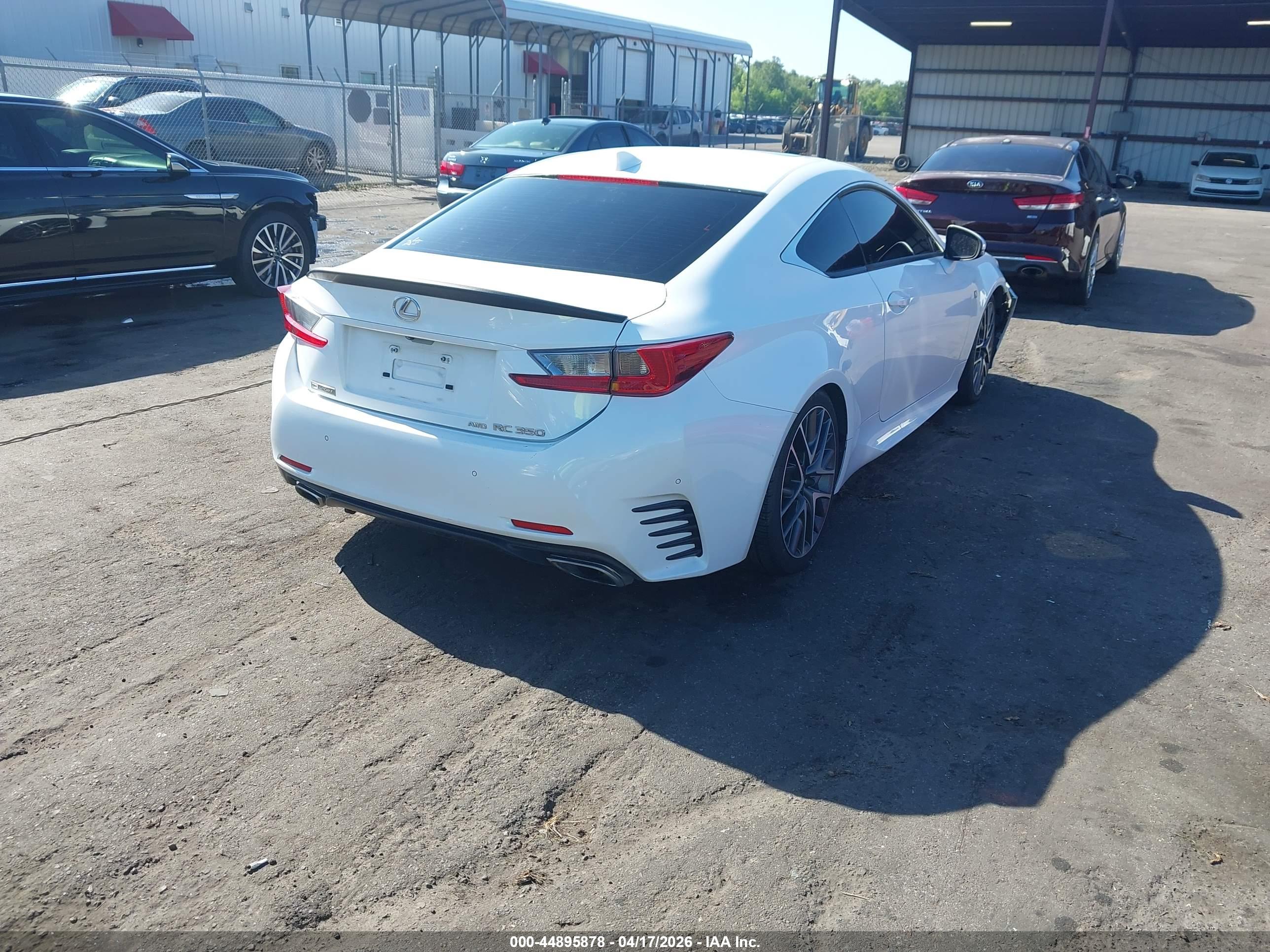 LEXUS RC image 4