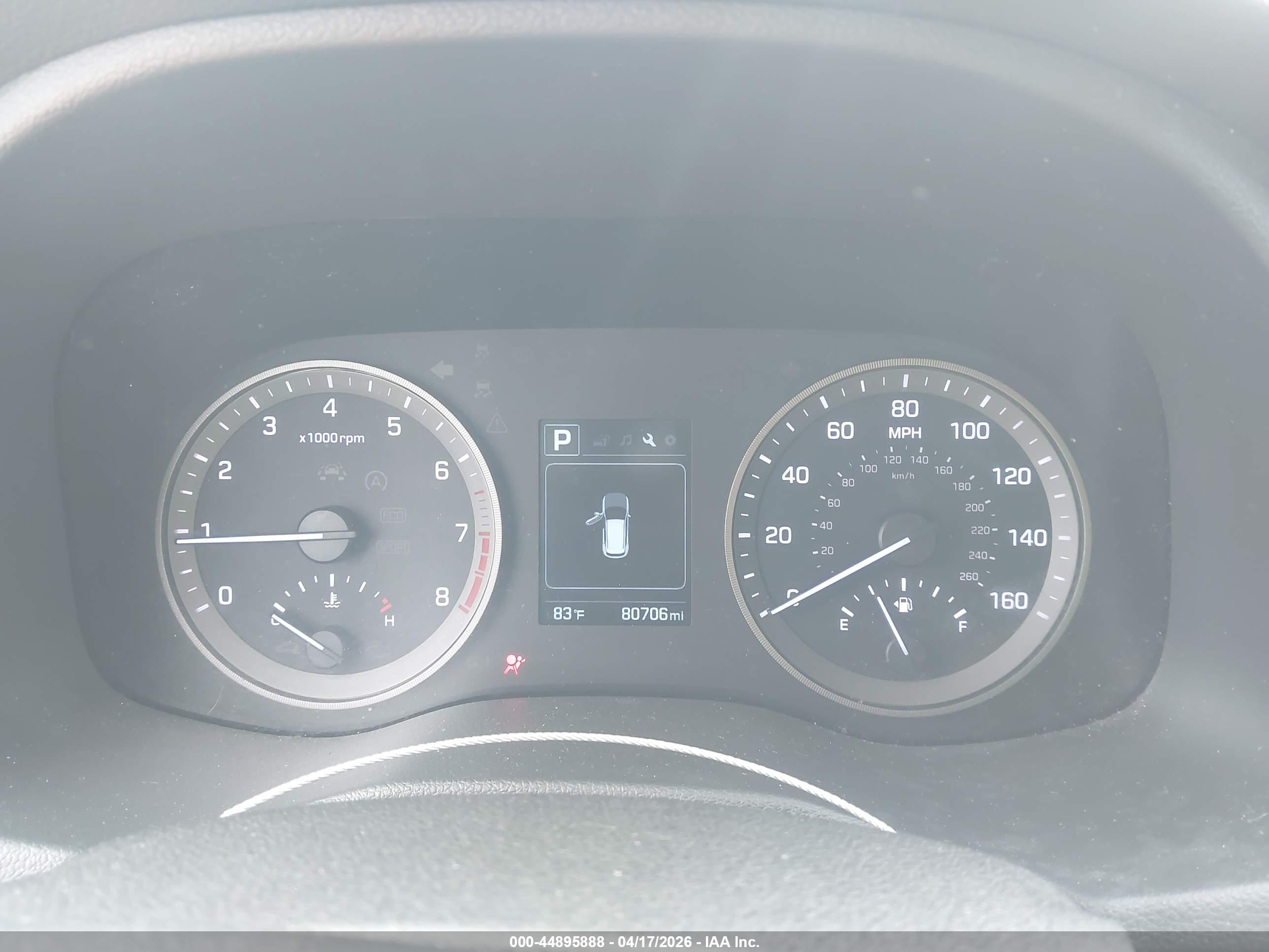 HYUNDAI TUCSON image 7