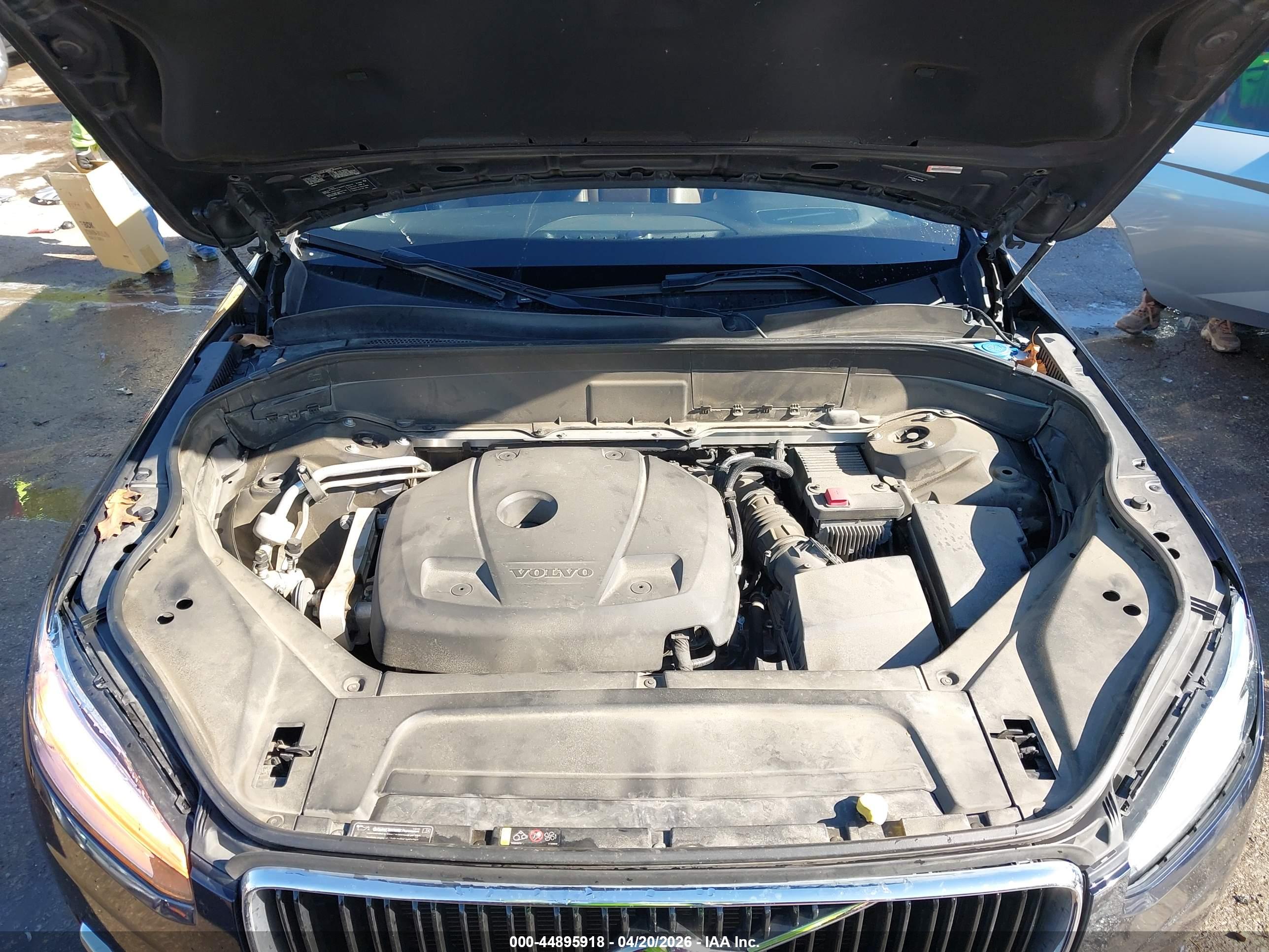 VOLVO XC90 image 10