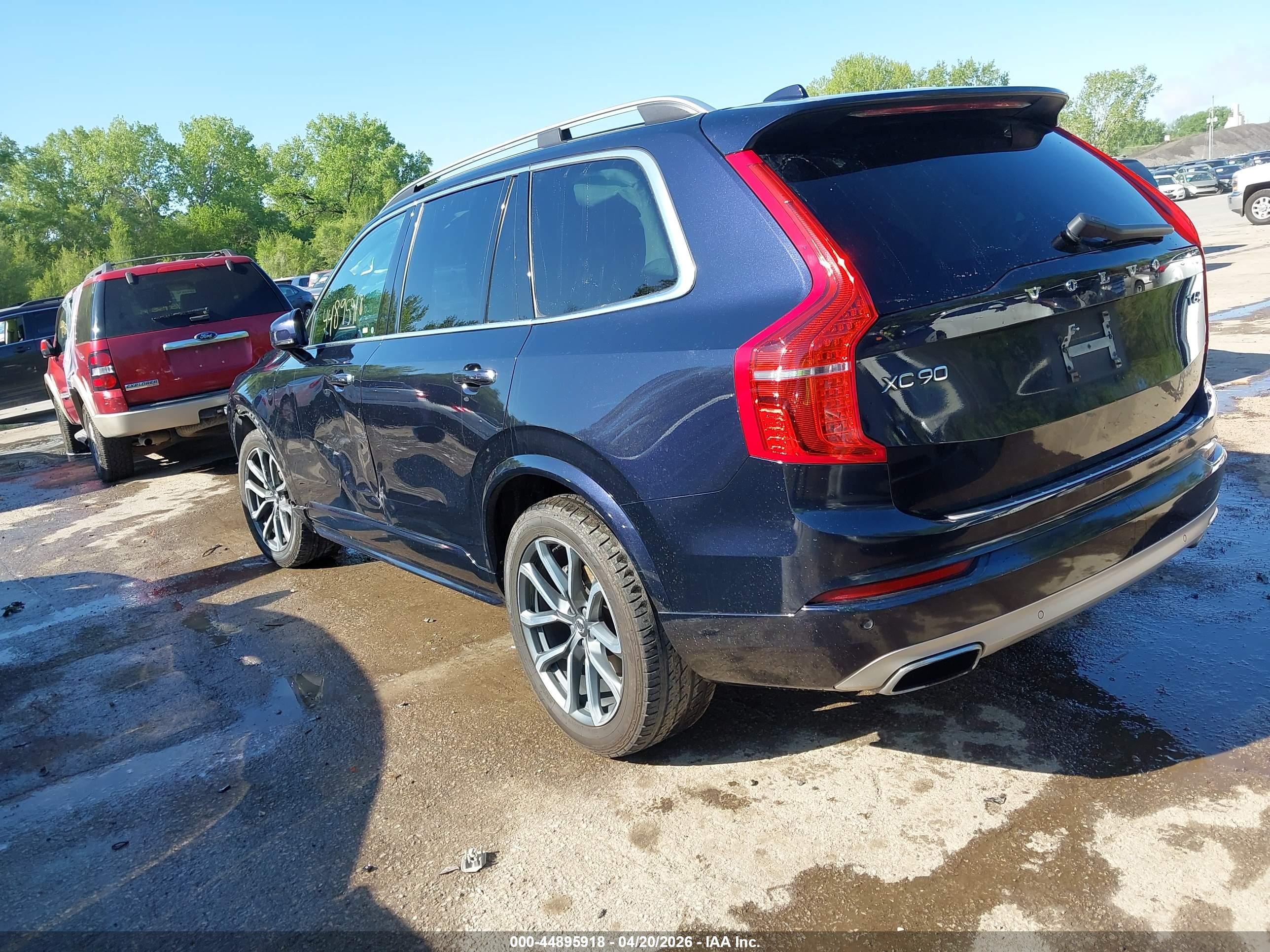 VOLVO XC90 image 3
