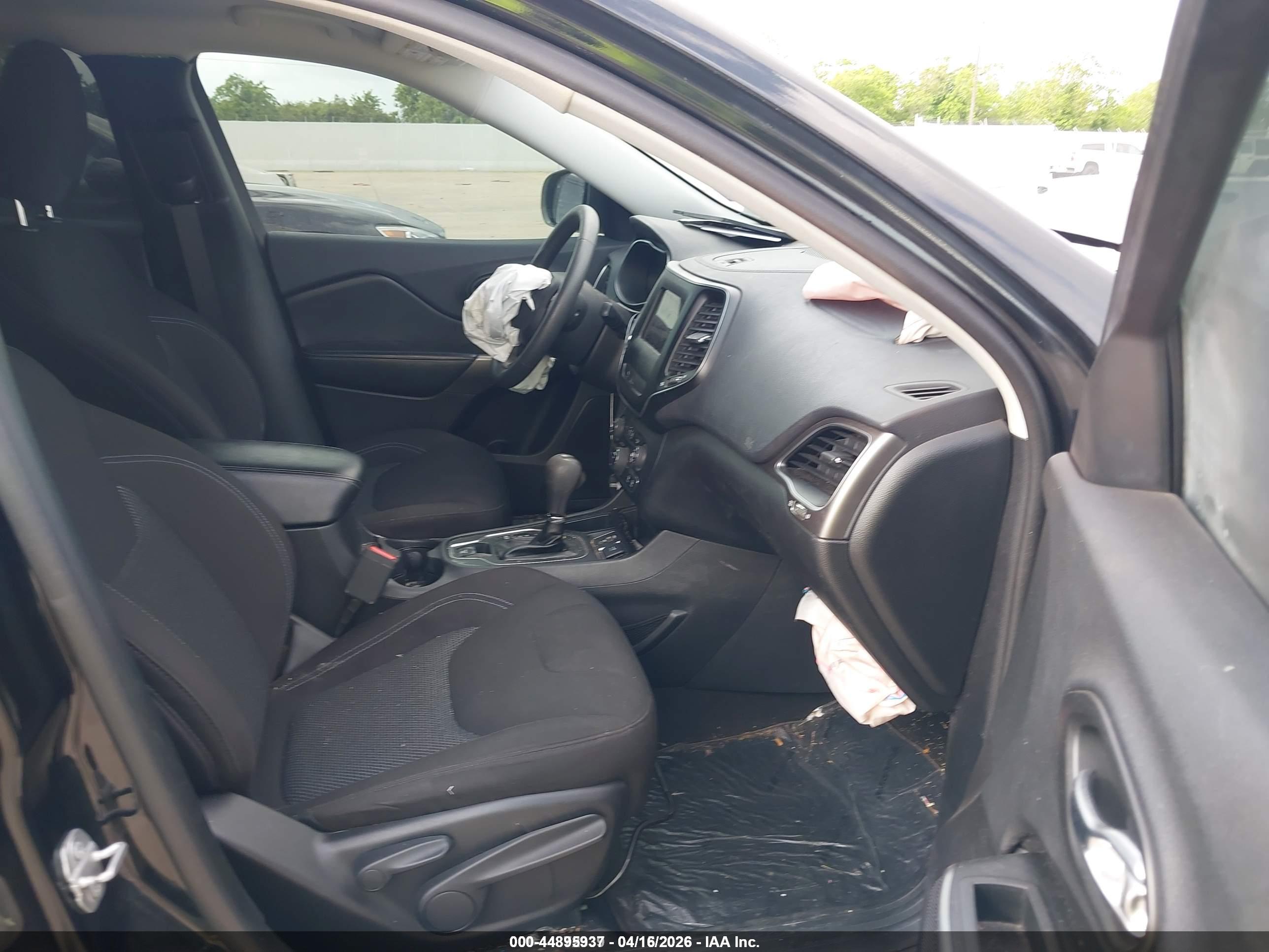 JEEP CHEROKEE image 5