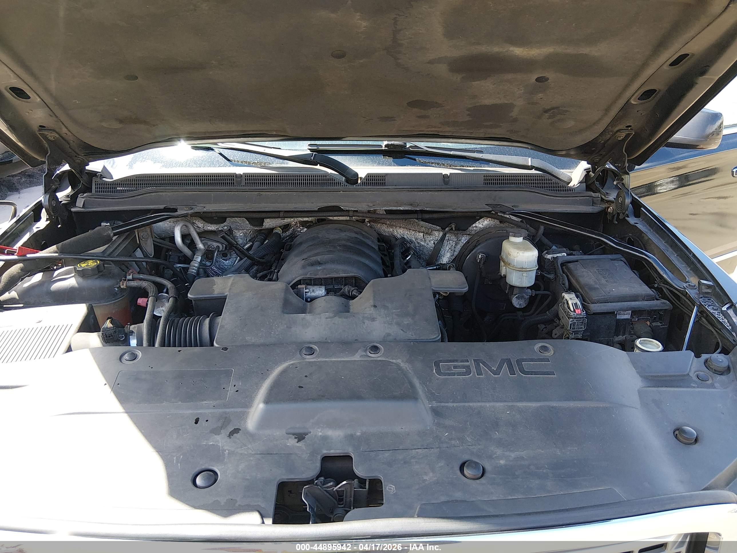 GMC YUKON image 10