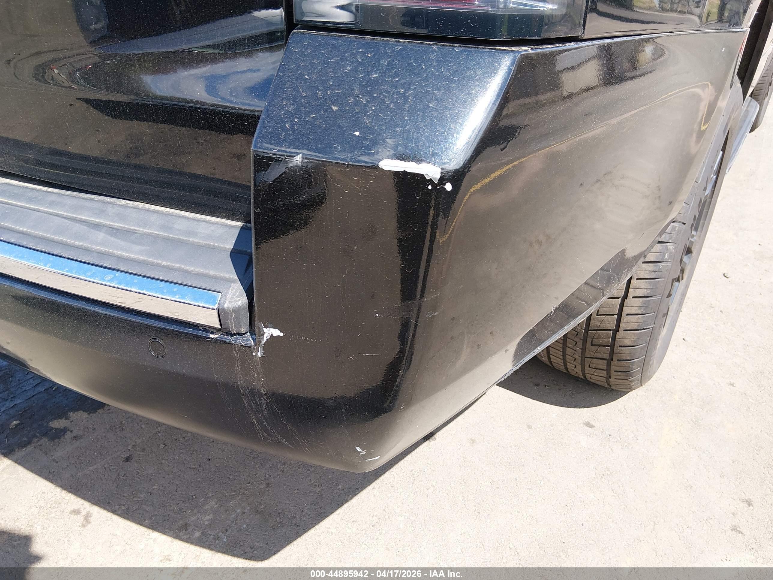 GMC YUKON image 6