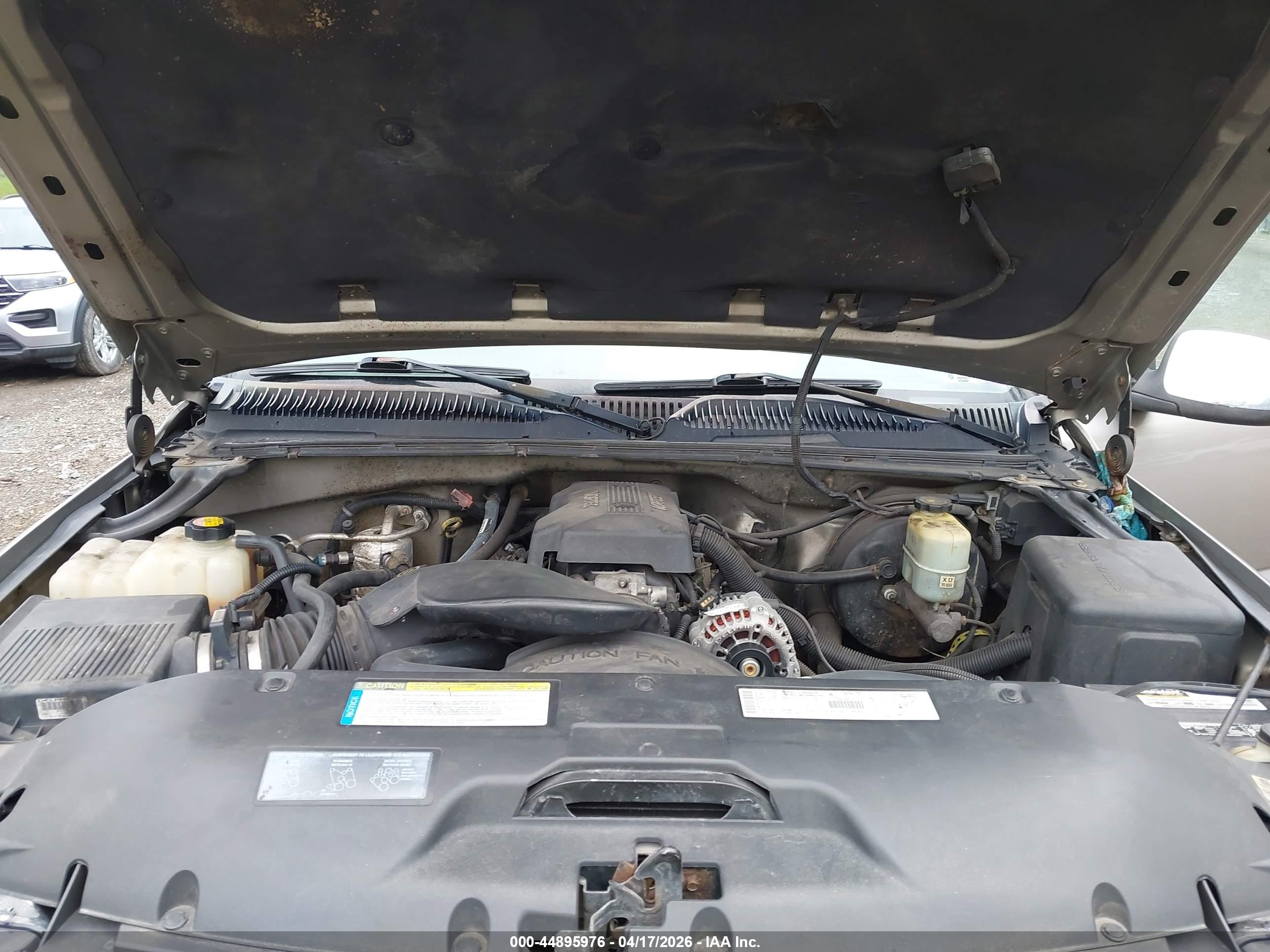 CHEVROLET SILVERADO image 10