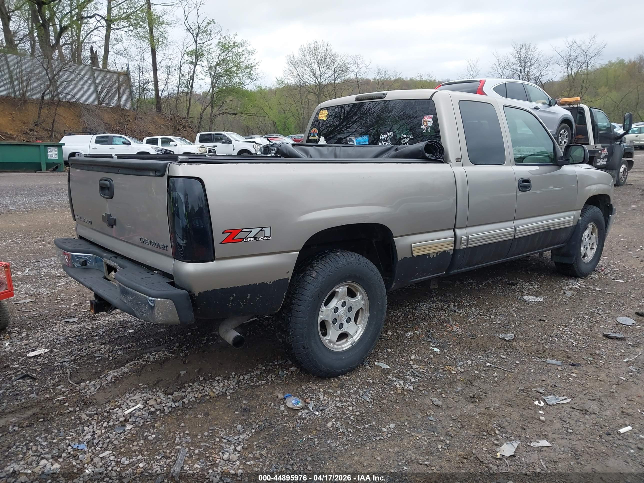 CHEVROLET SILVERADO image 4