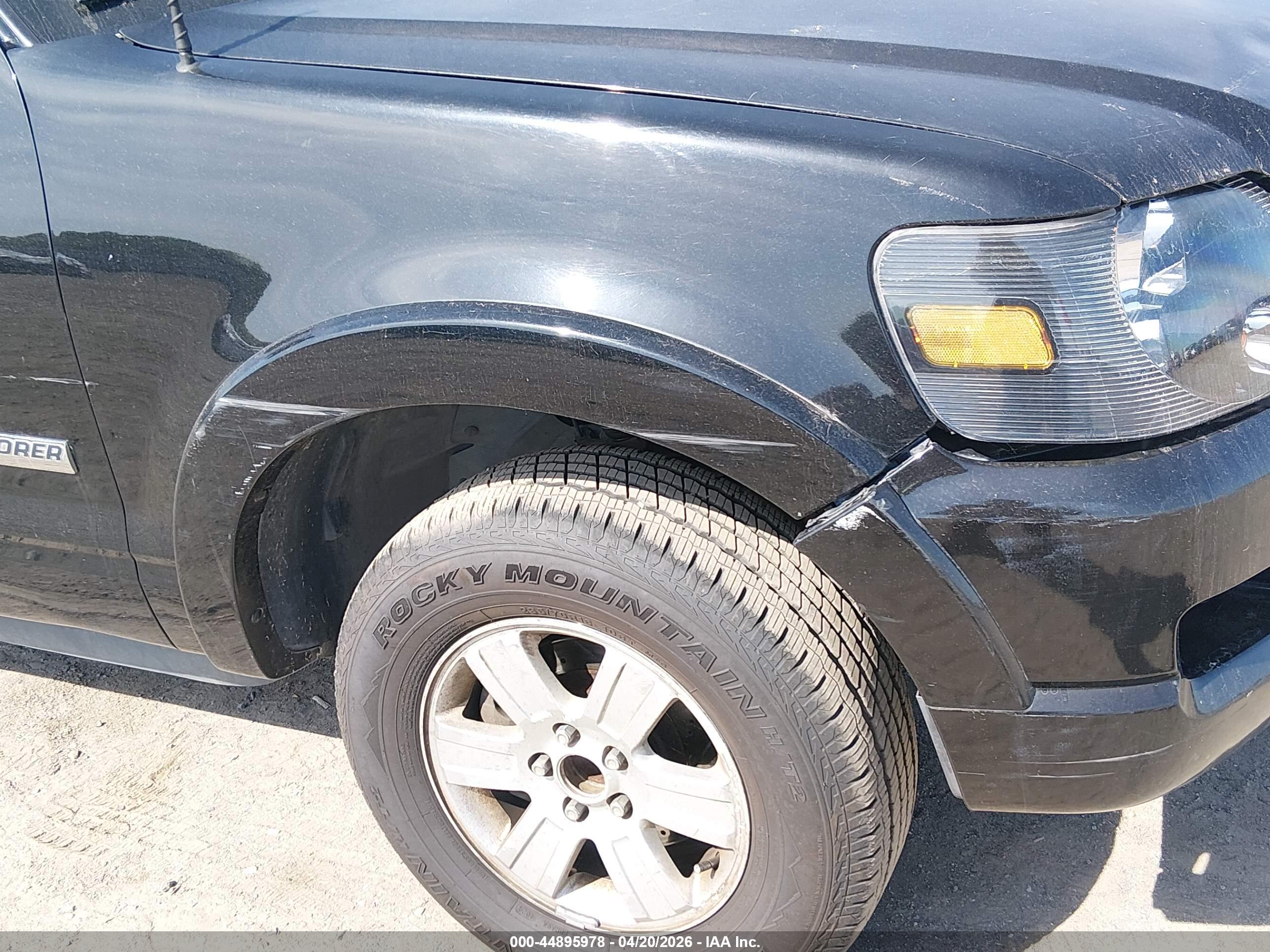 FORD EXPLORER image 6