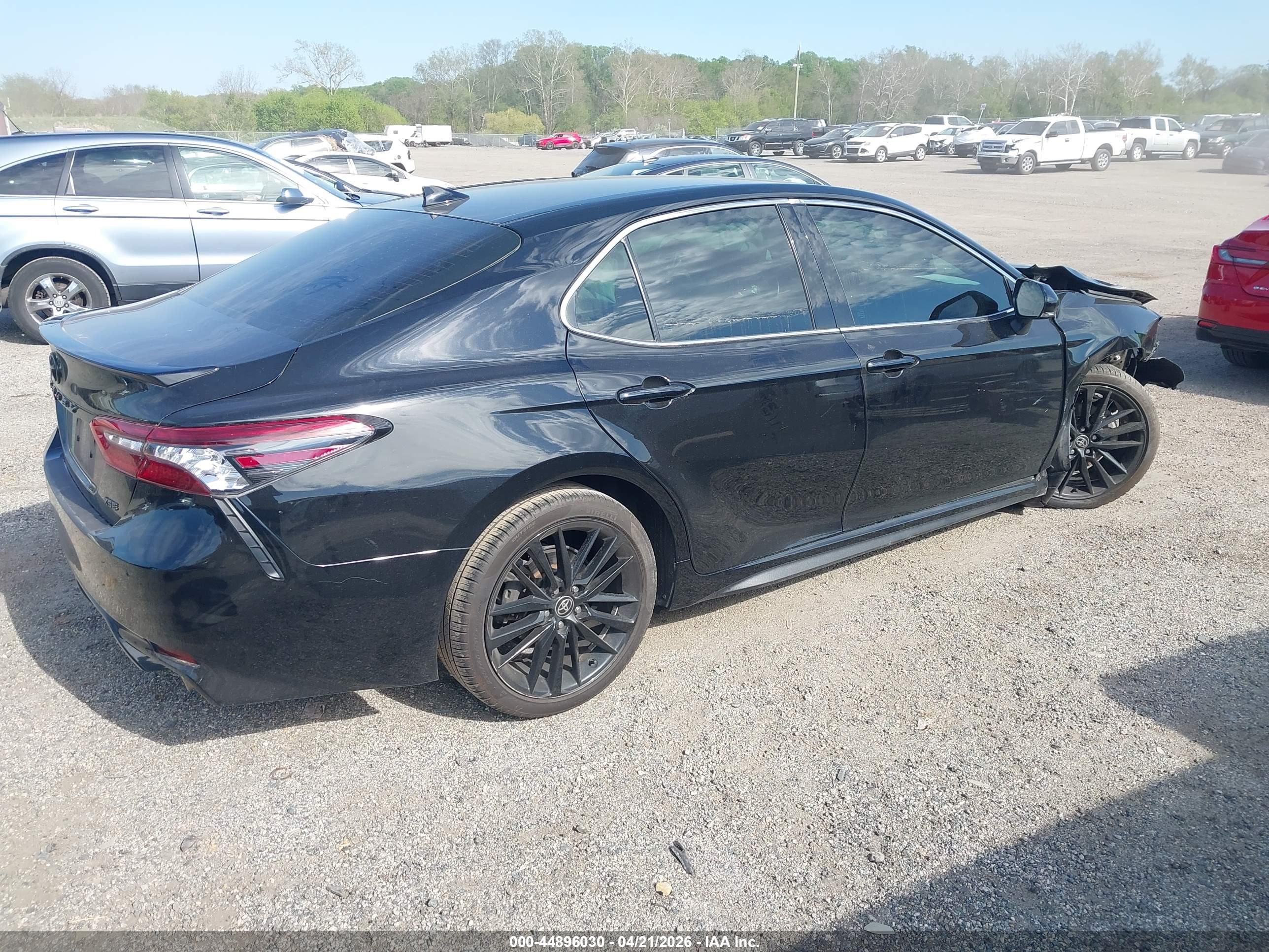 TOYOTA CAMRY image 4