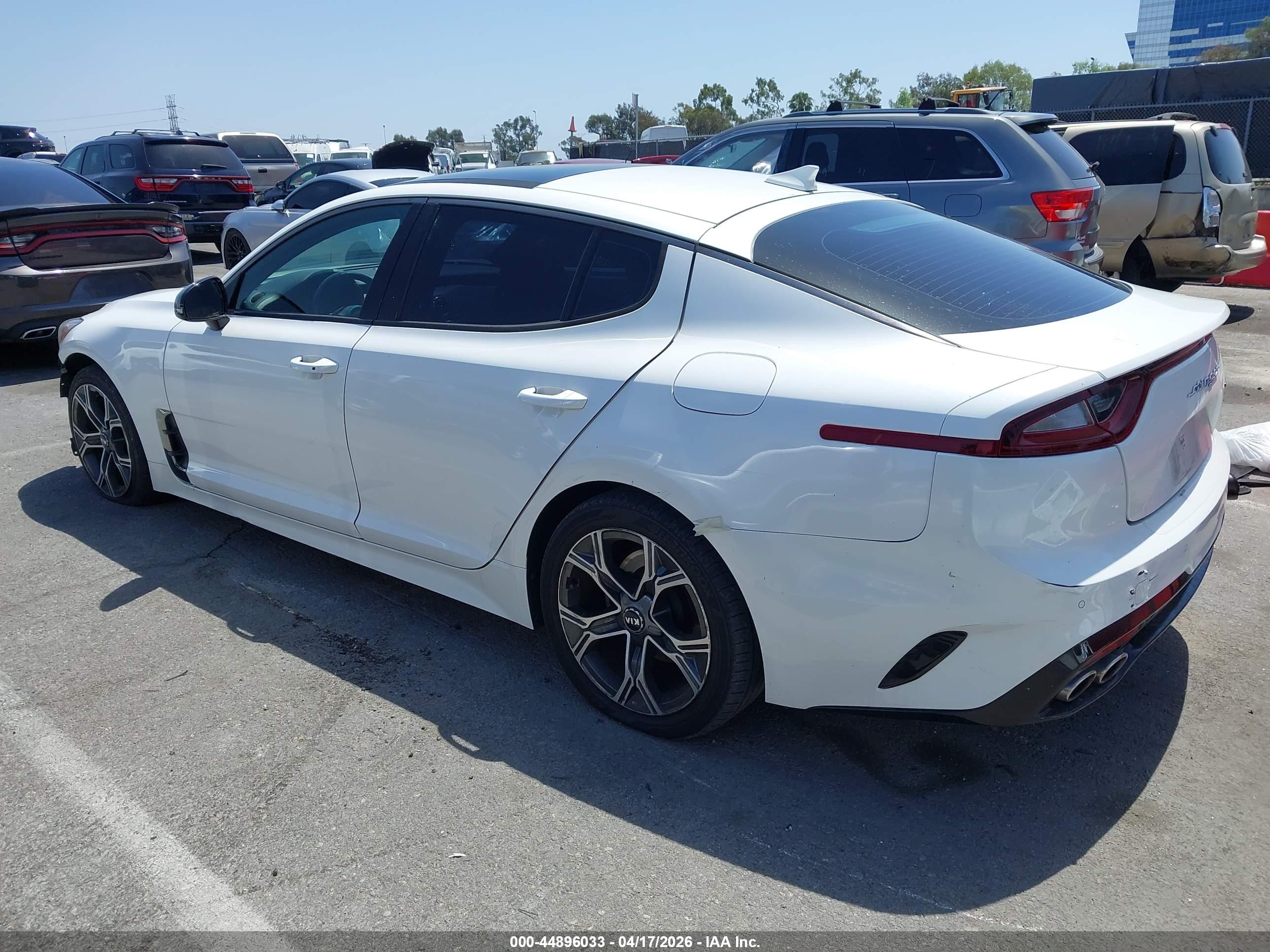 KIA STINGER image 3