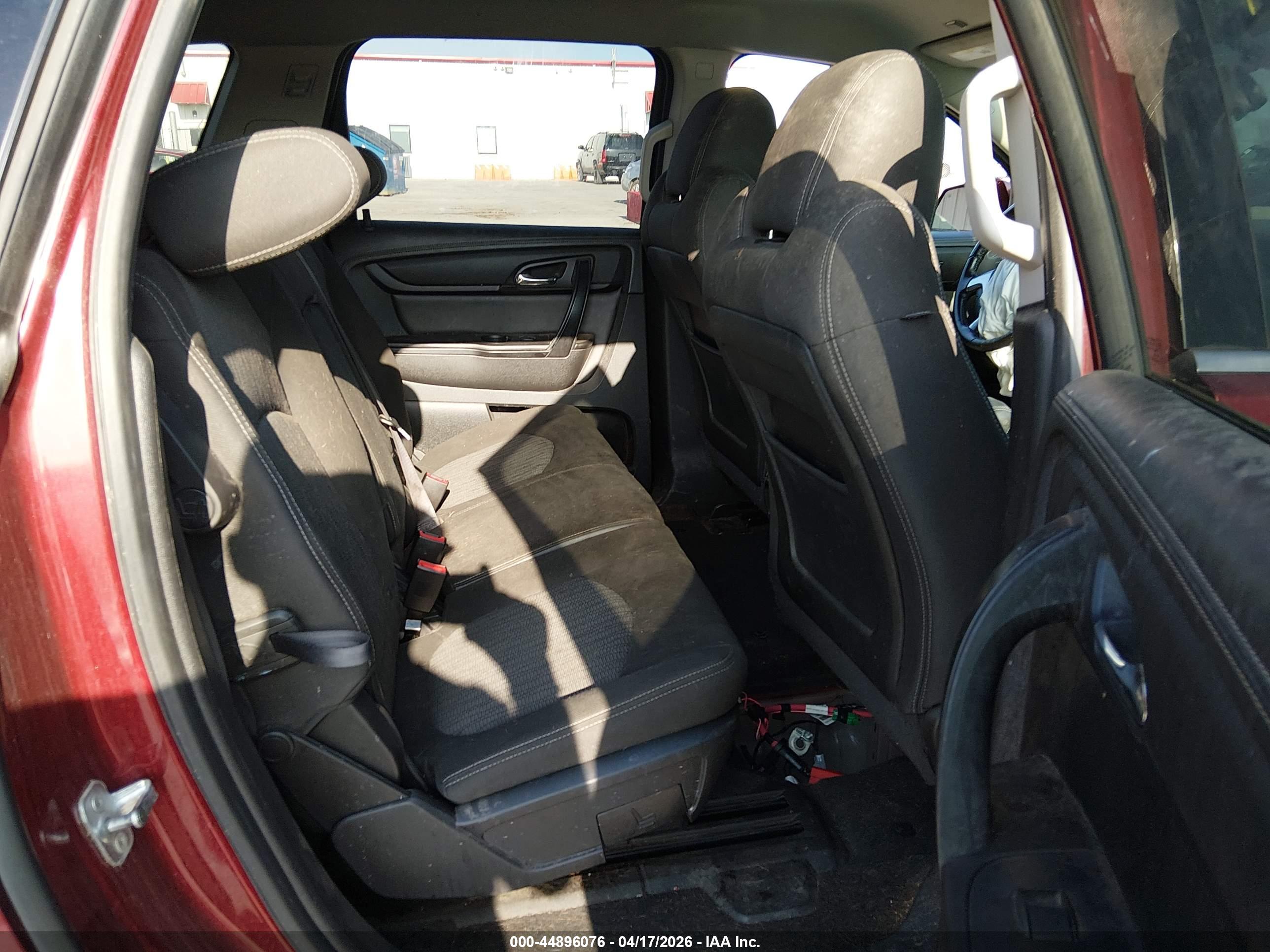 CHEVROLET TRAVERSE image 8