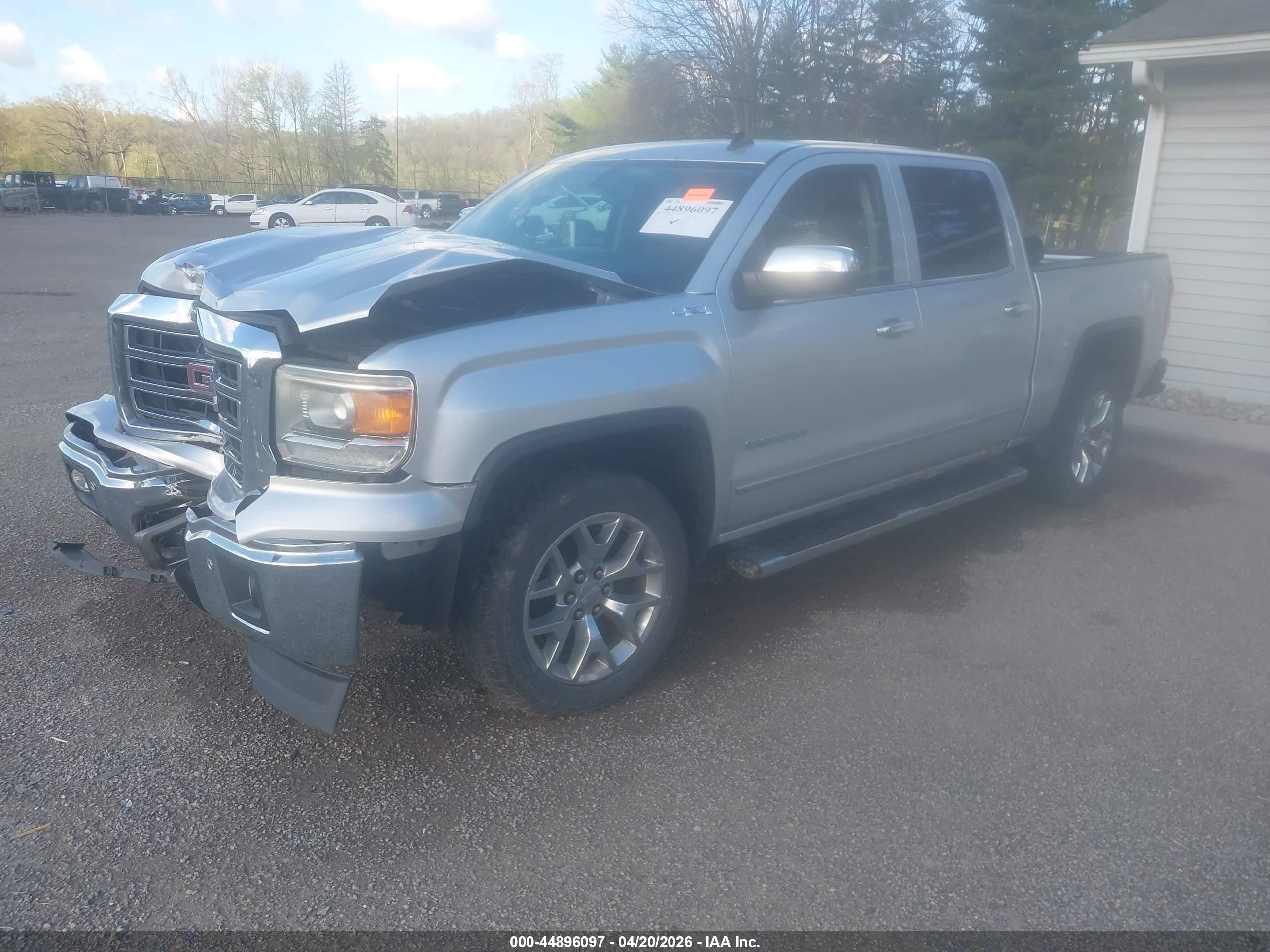 GMC SIERRA image 2