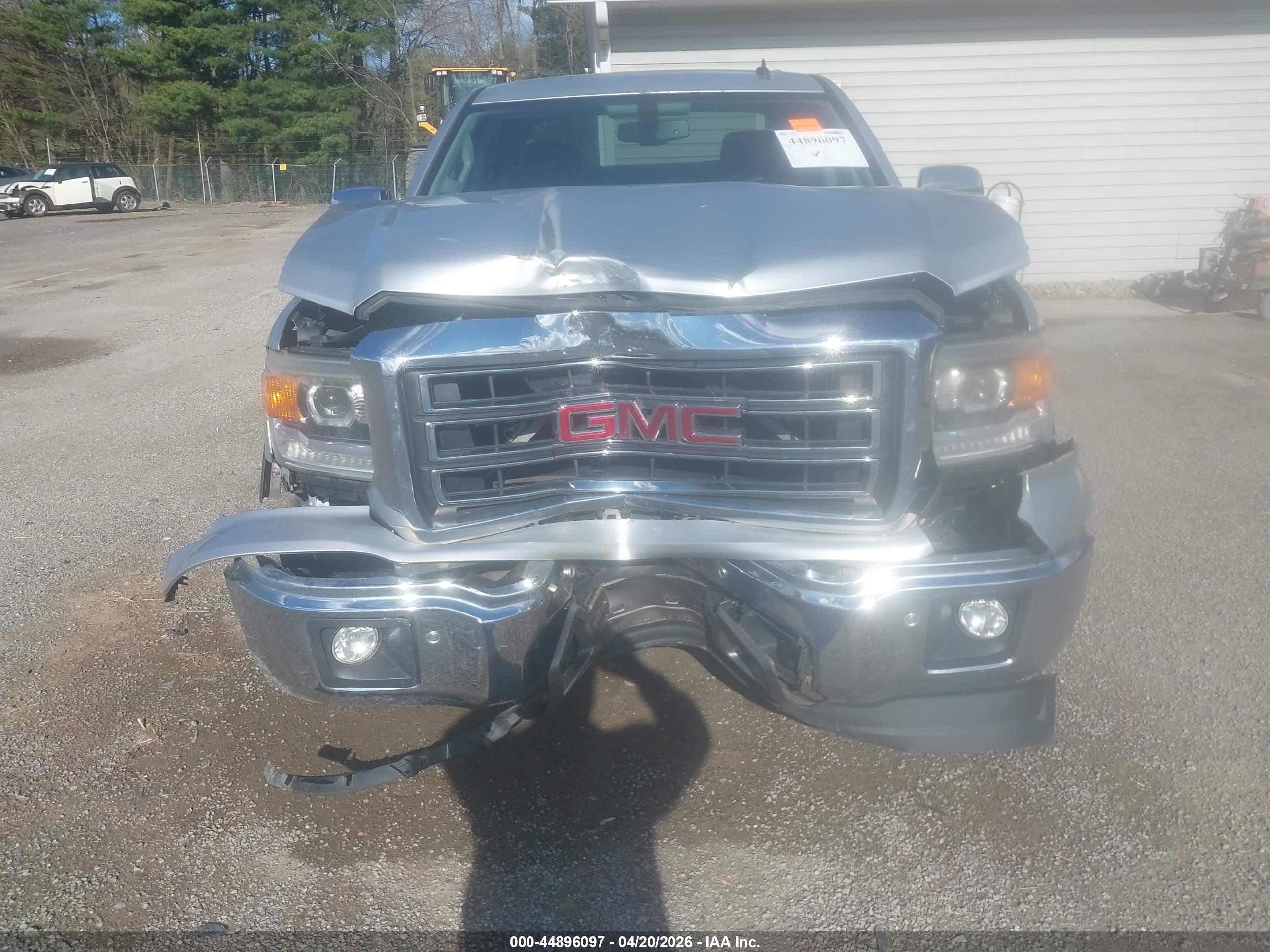 GMC SIERRA image 6