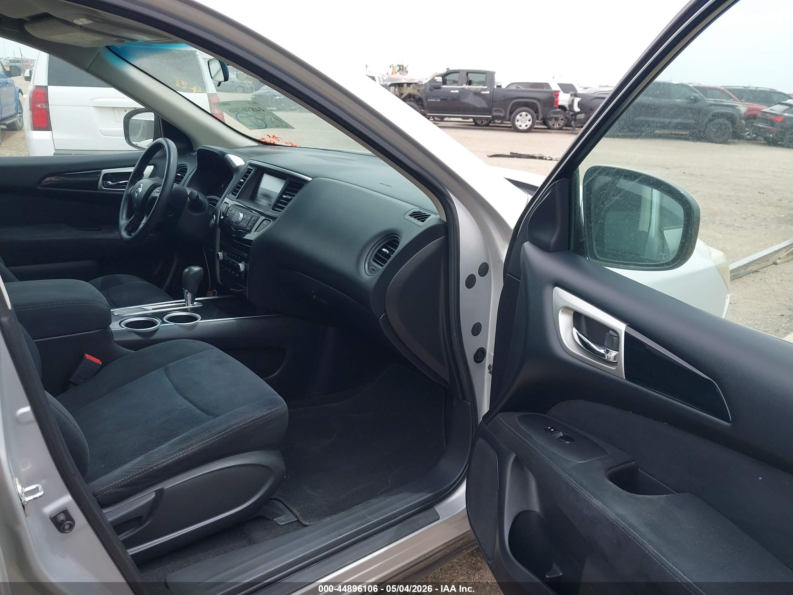 NISSAN PATHFINDER image 5