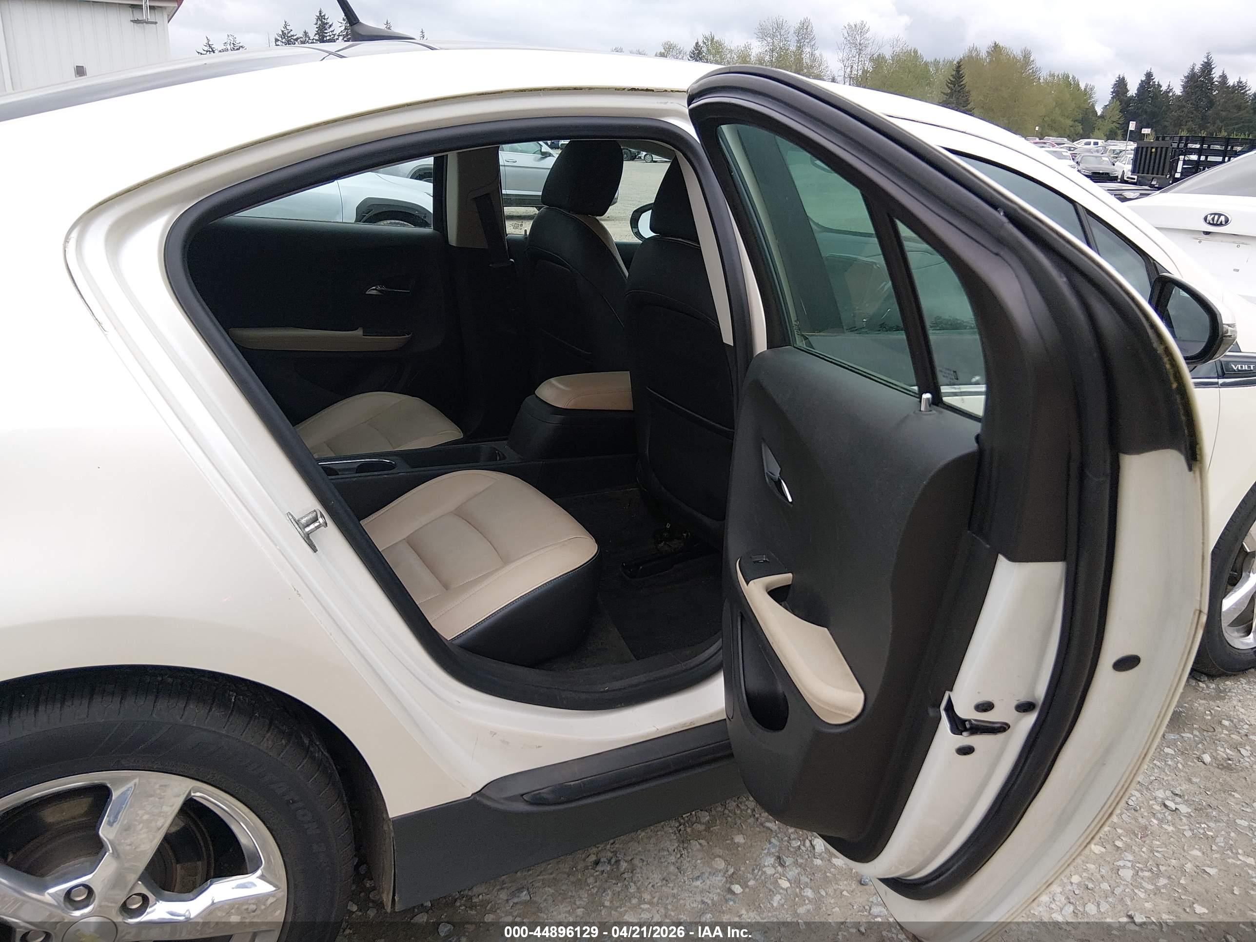 CHEVROLET VOLT image 8