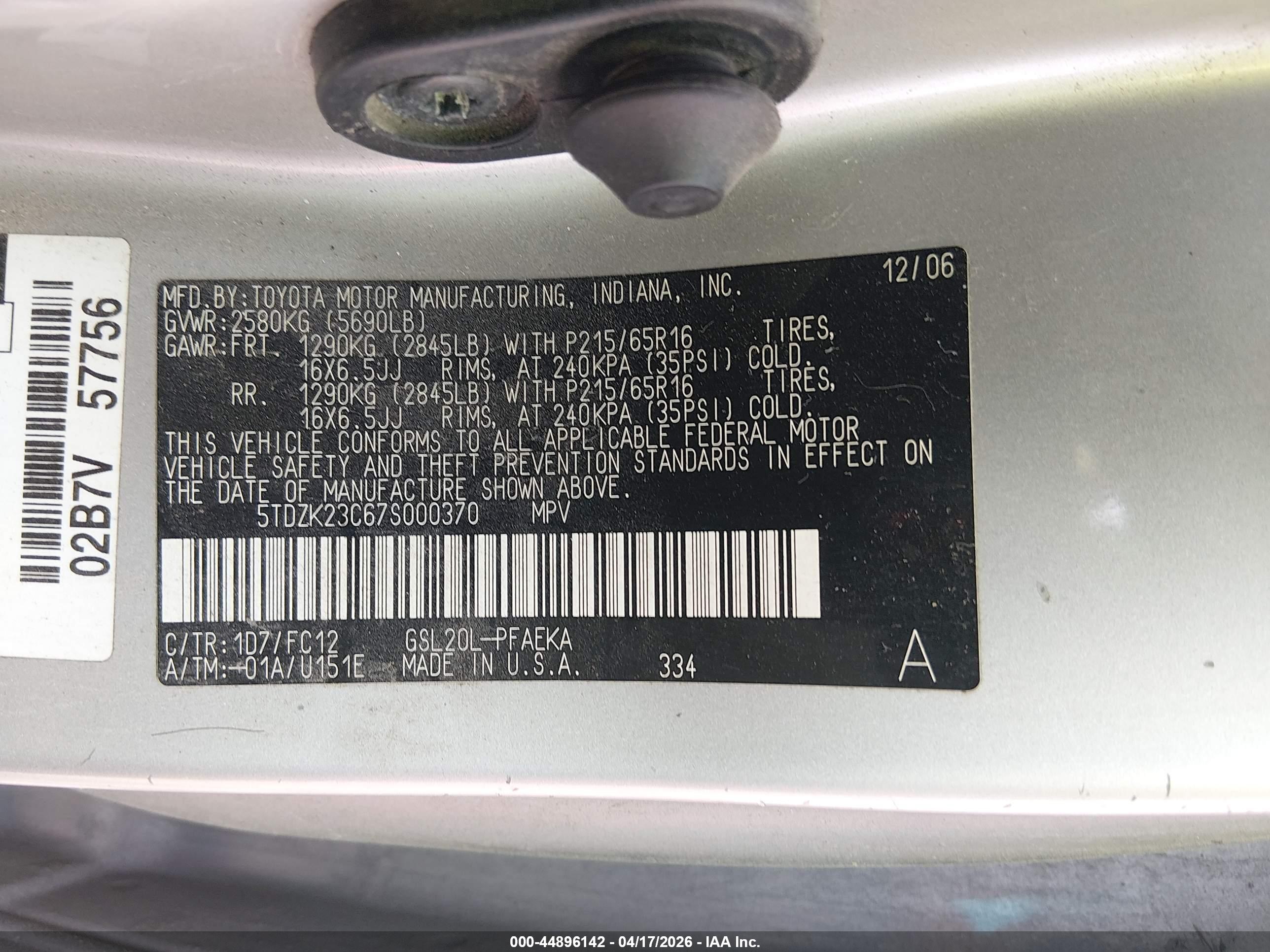 TOYOTA SIENNA image 9